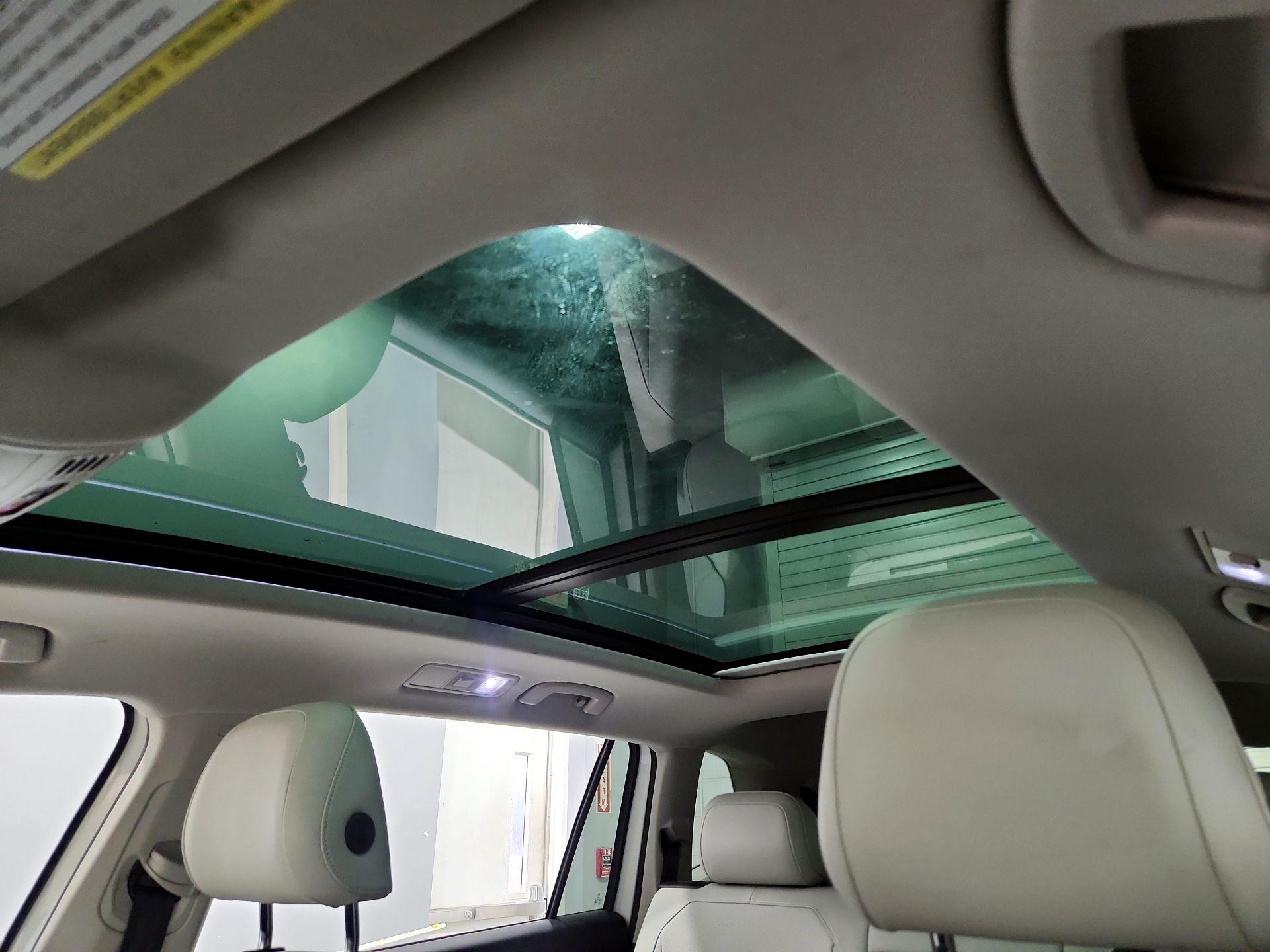 Thumbnail: 2018 Volkswagen Tiguan - 19