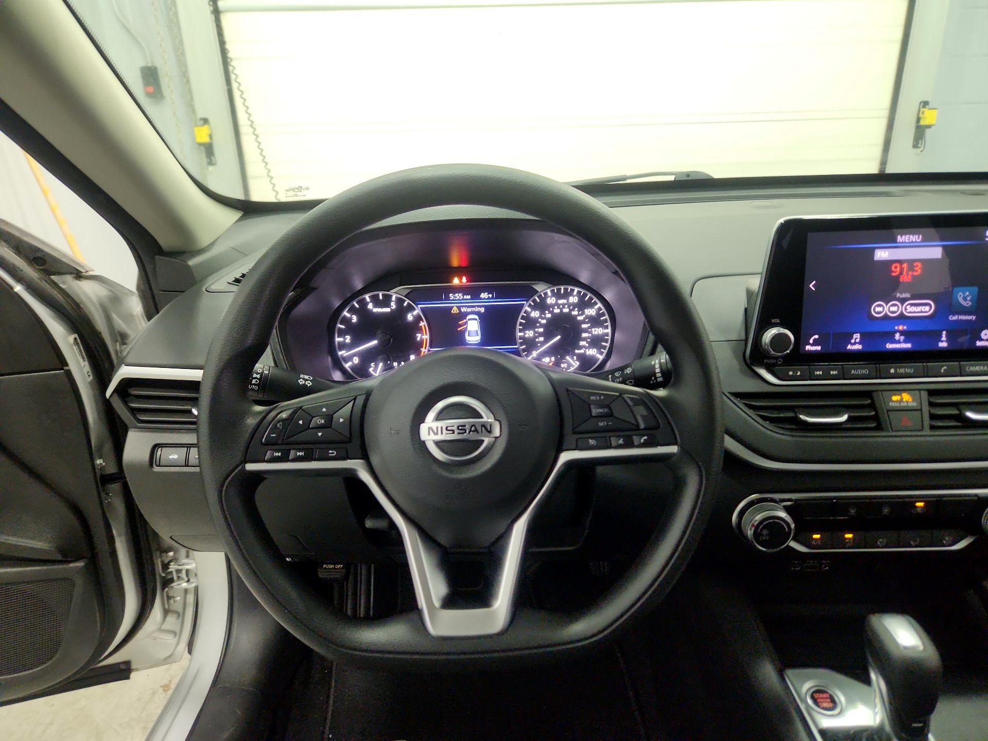 Thumbnail: 2020 Nissan Altima - 10