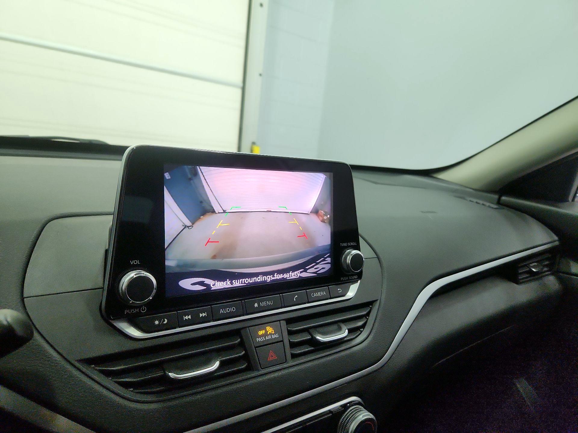 Thumbnail: 2020 Nissan Altima - 14