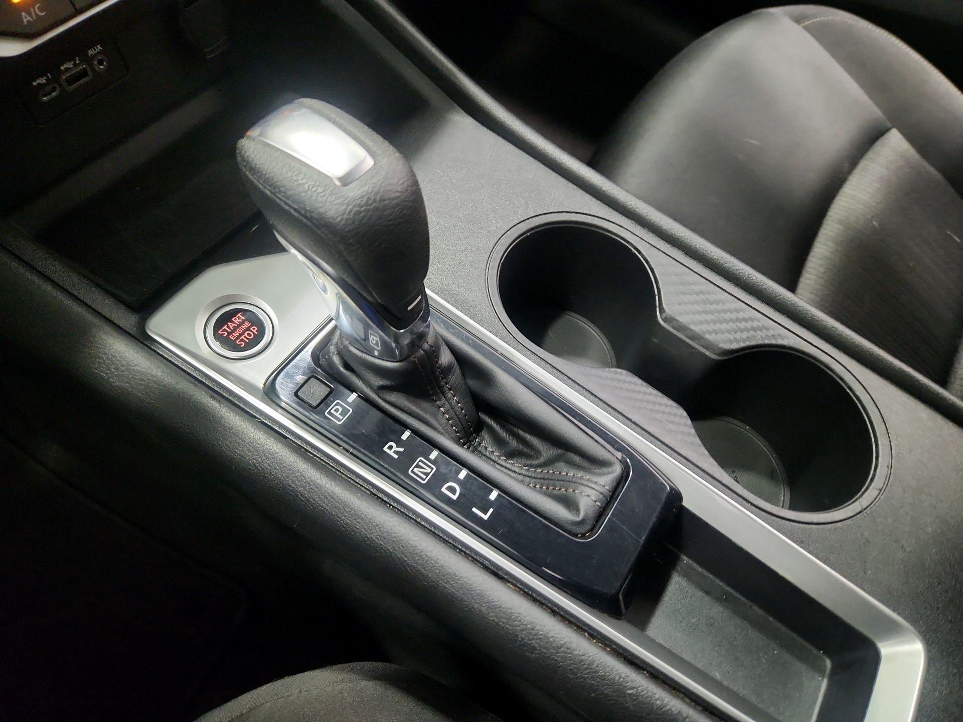 Thumbnail: 2020 Nissan Altima - 17