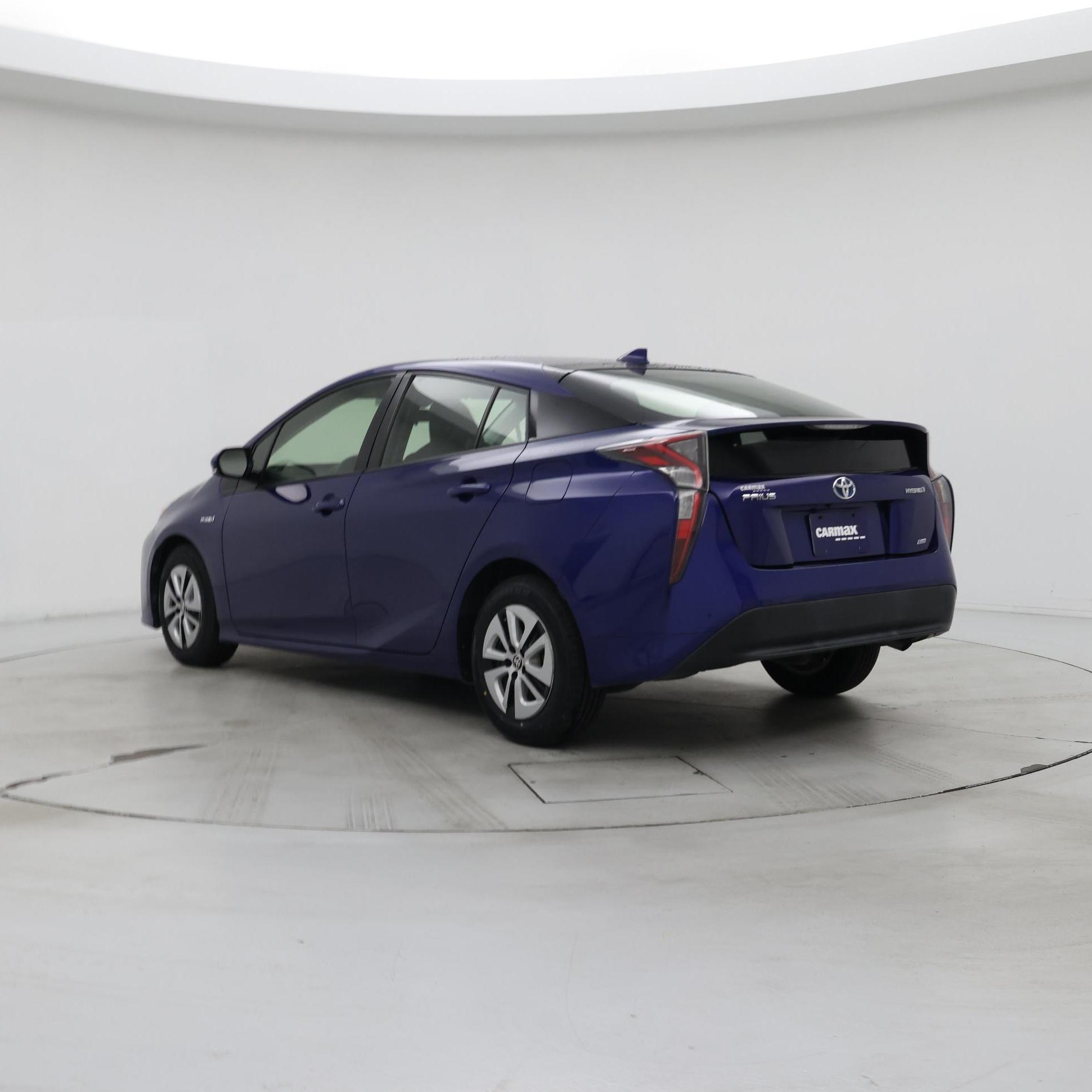 Thumbnail: 2017 Toyota Prius - 2
