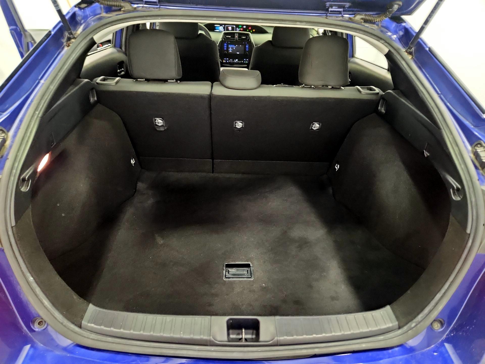 Thumbnail: 2017 Toyota Prius - 20