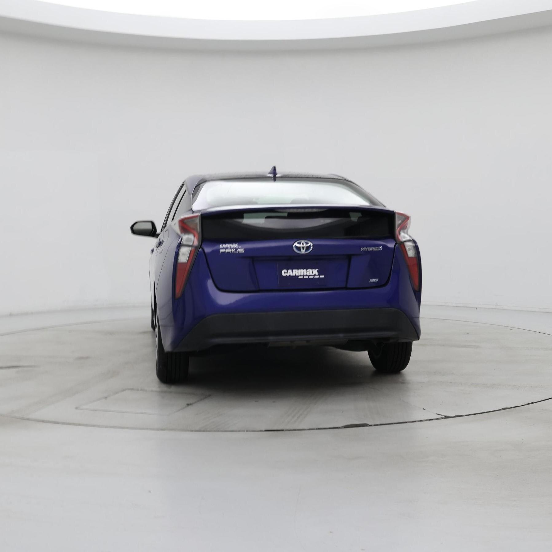 Thumbnail: 2017 Toyota Prius - 6