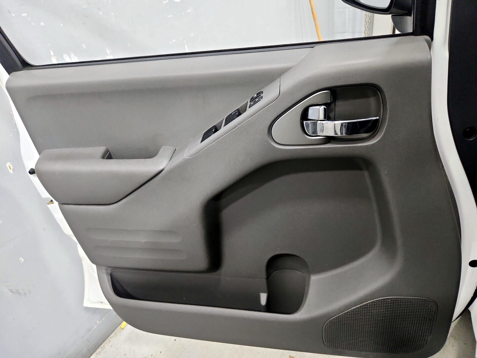 Thumbnail: 2019 Nissan Frontier - 12