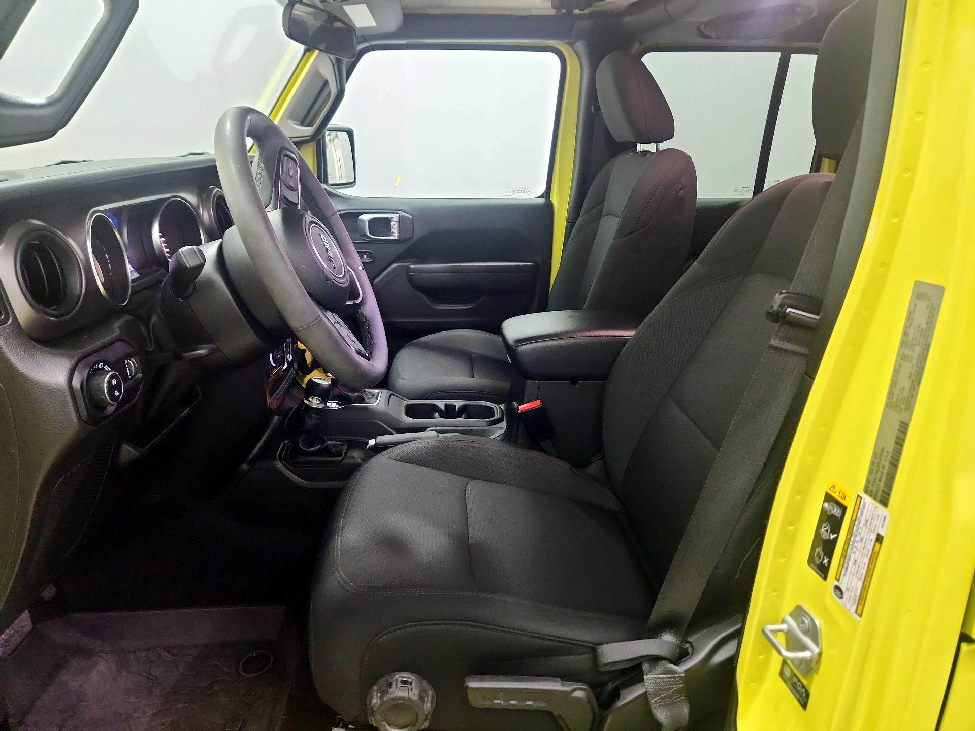 Thumbnail: 2023 Jeep Gladiator - 11