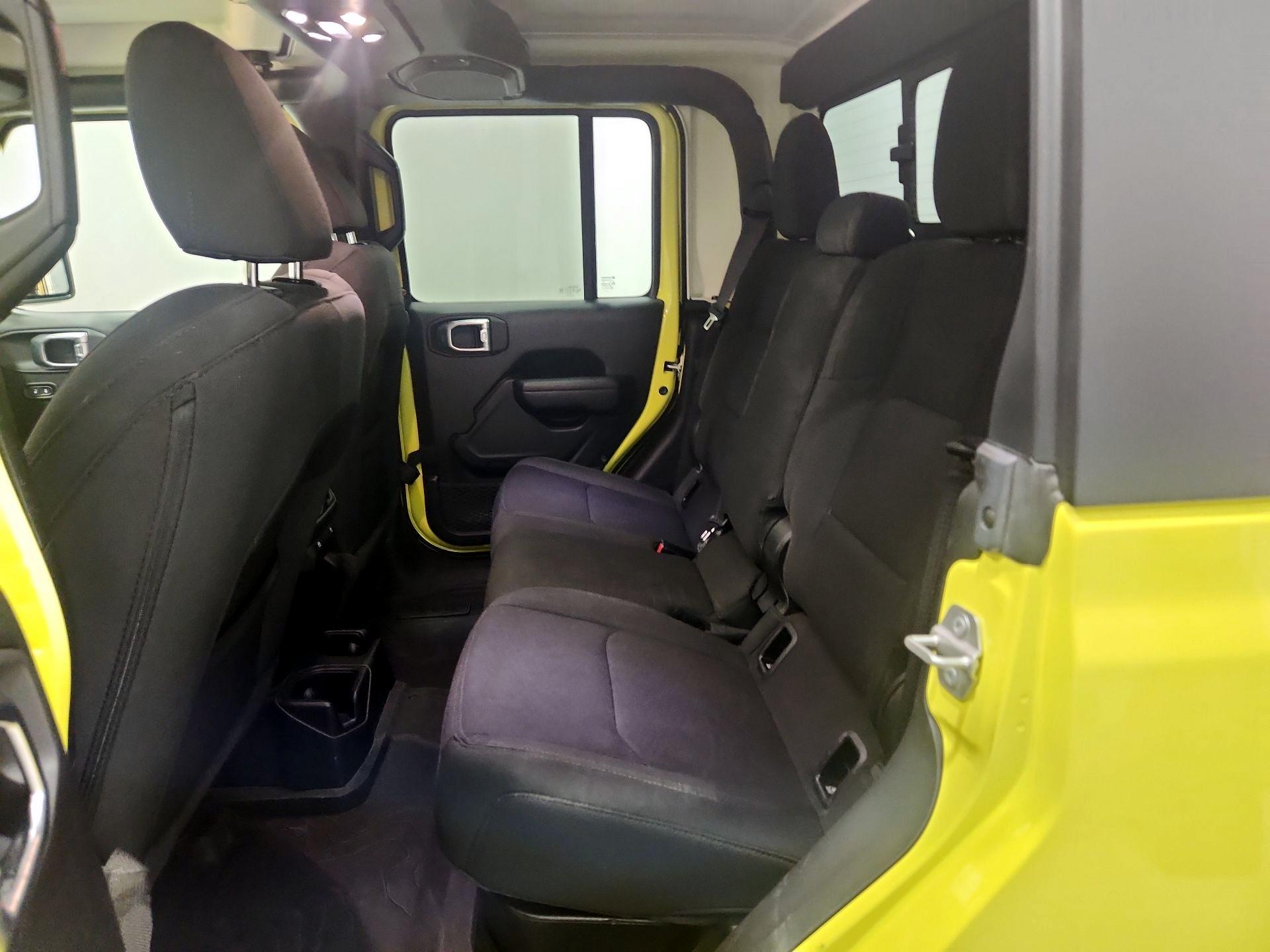 Thumbnail: 2023 Jeep Gladiator - 19