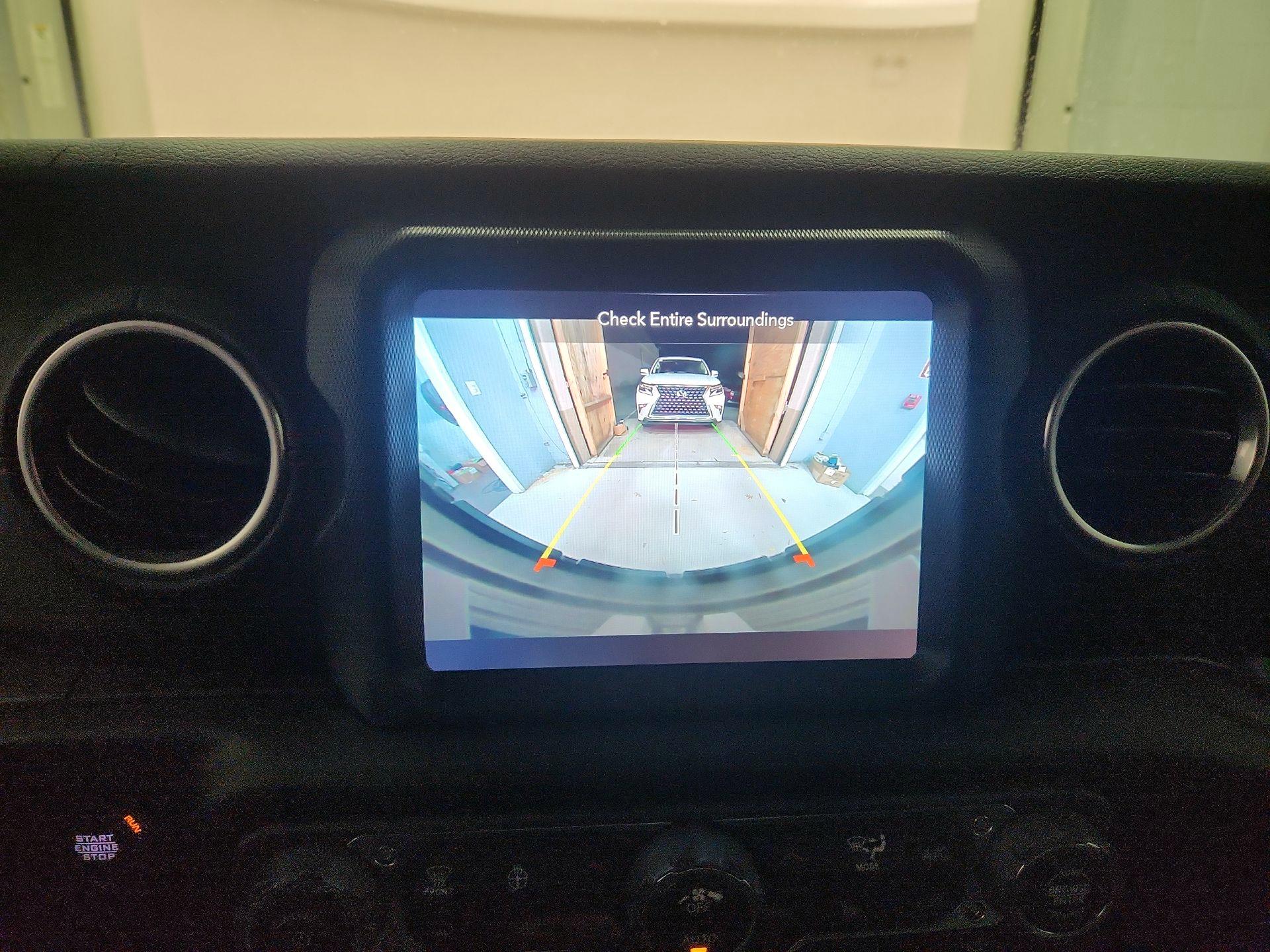 Thumbnail: 2020 Jeep Wrangler - 14