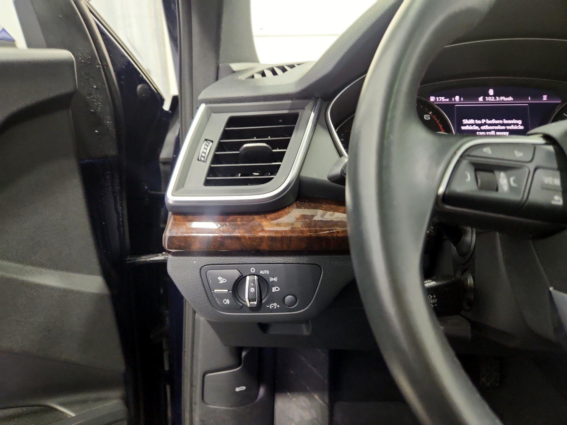 Thumbnail: 2020 Audi Q5 - 13