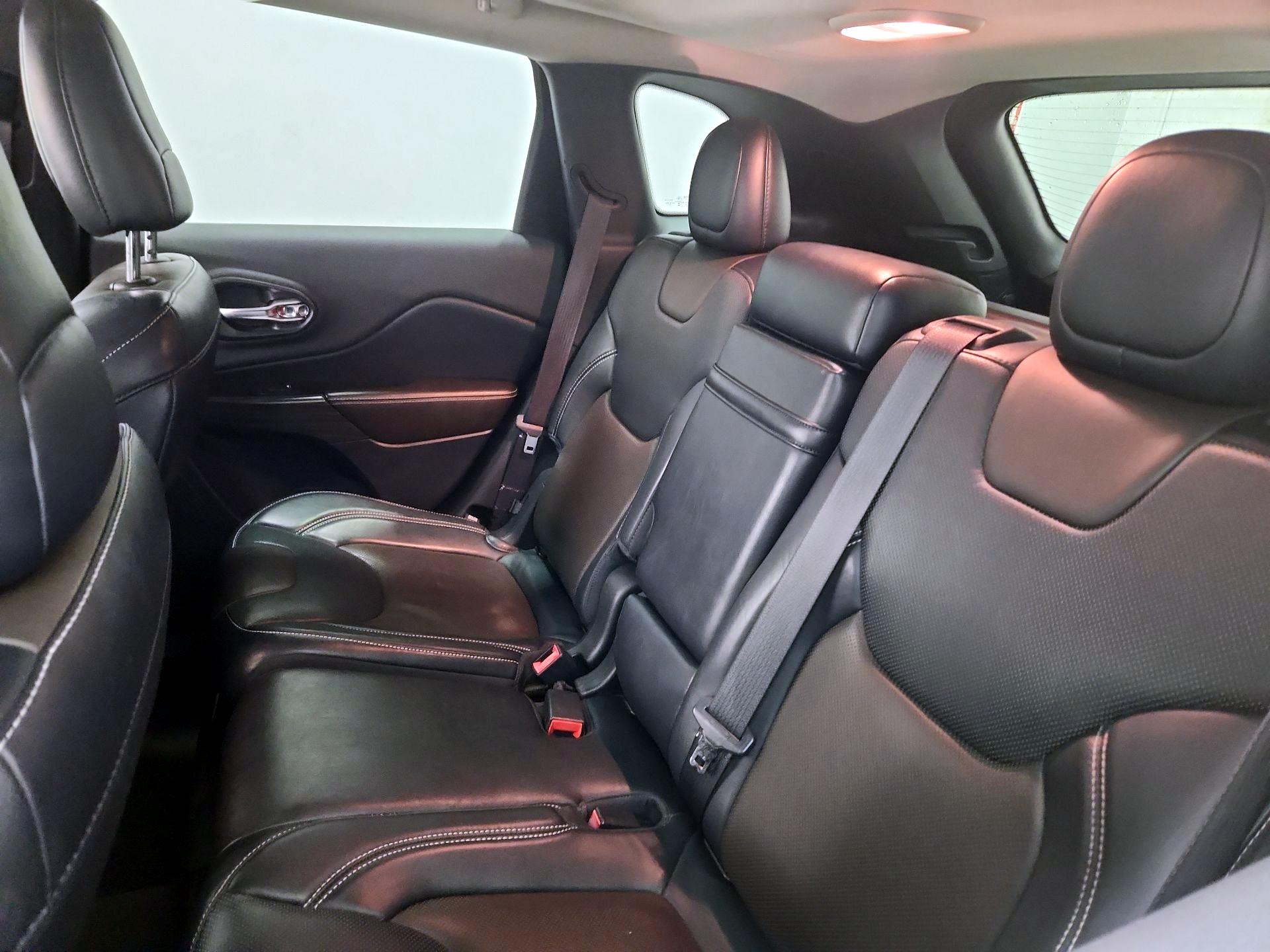 Thumbnail: 2014 Jeep Cherokee - 18