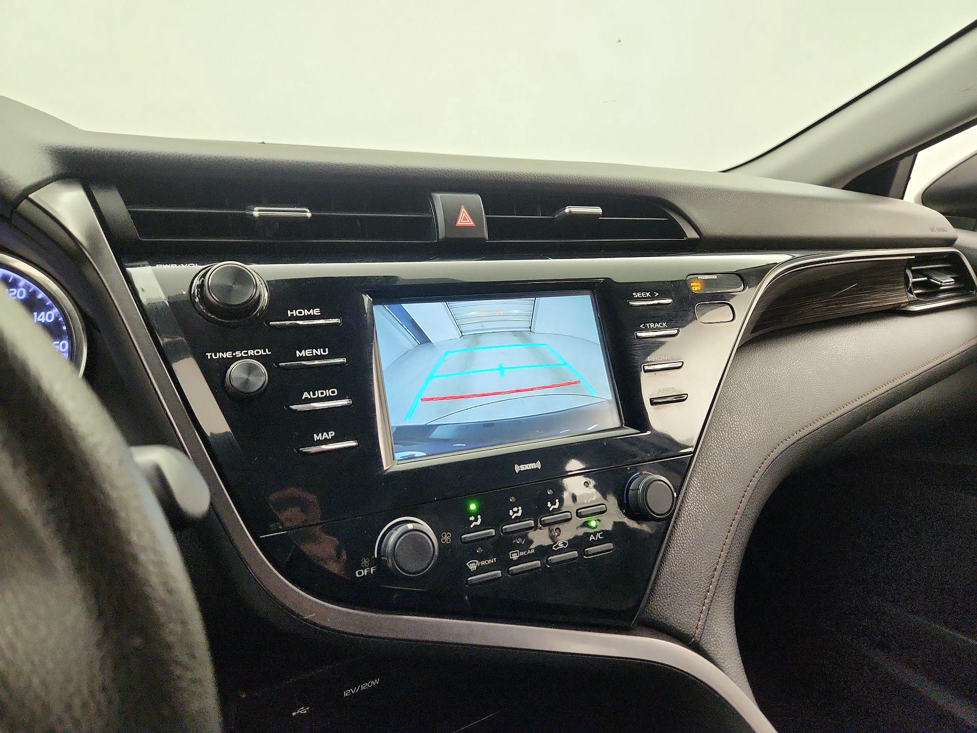 Thumbnail: 2020 Toyota Camry - 14