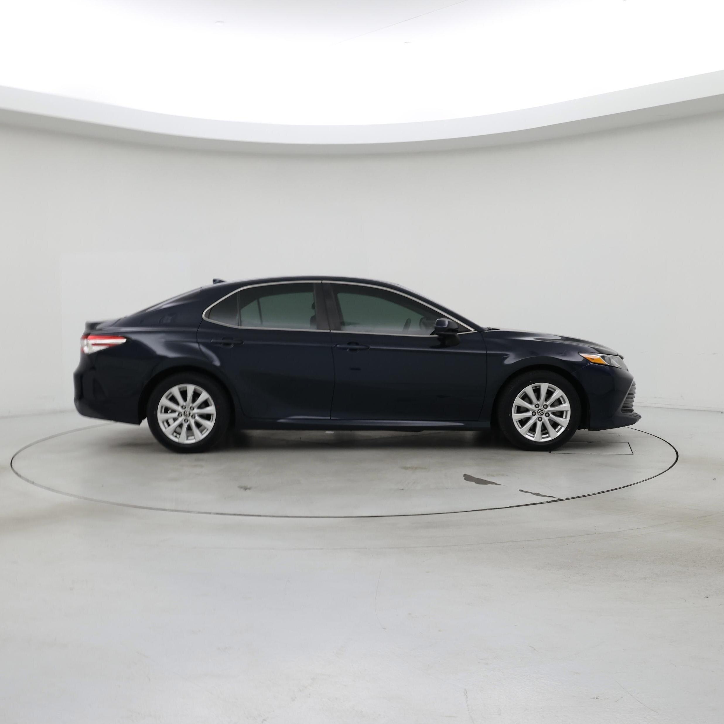 Thumbnail: 2020 Toyota Camry - 7