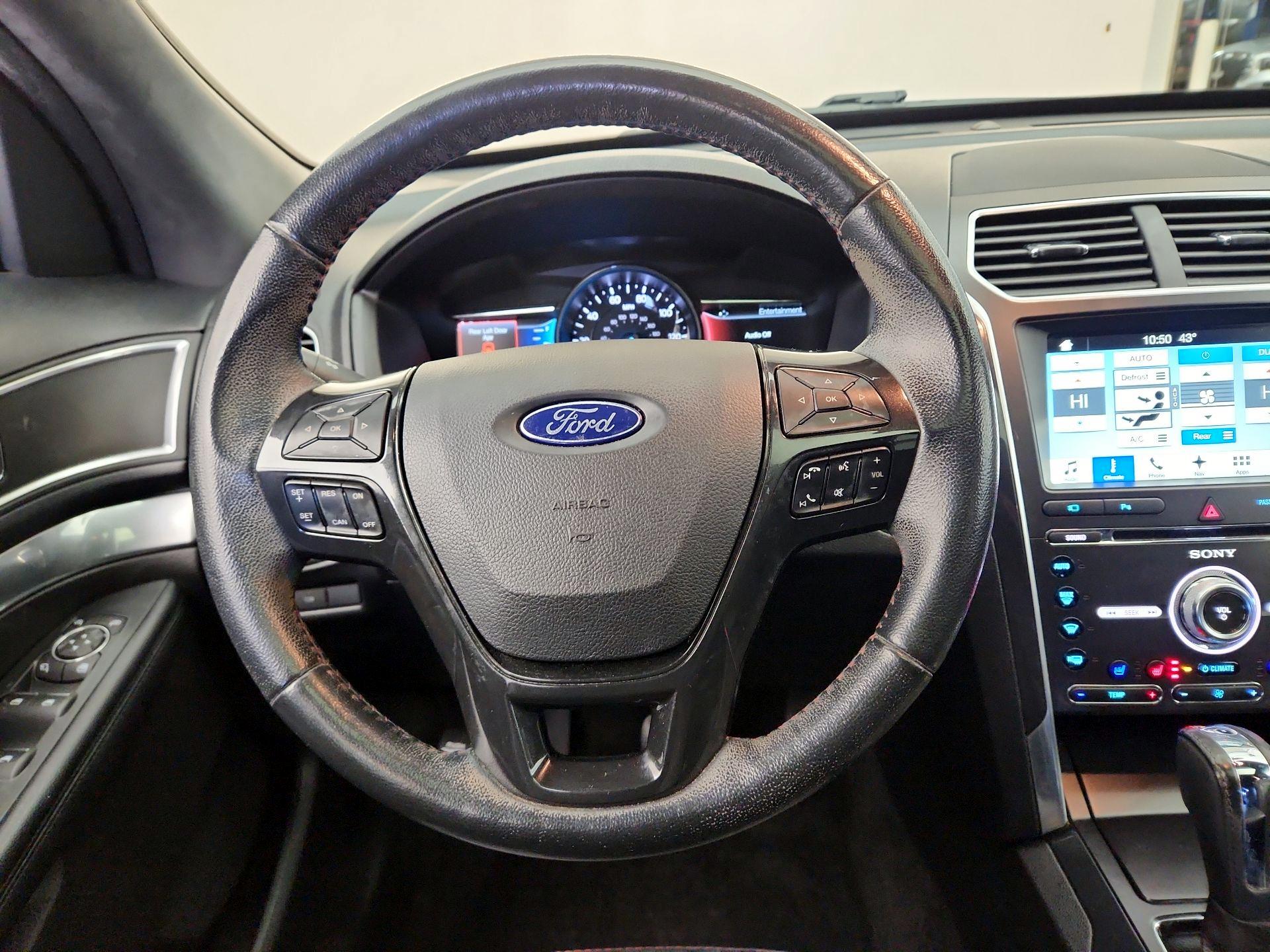 Thumbnail: 2017 Ford Explorer - 10