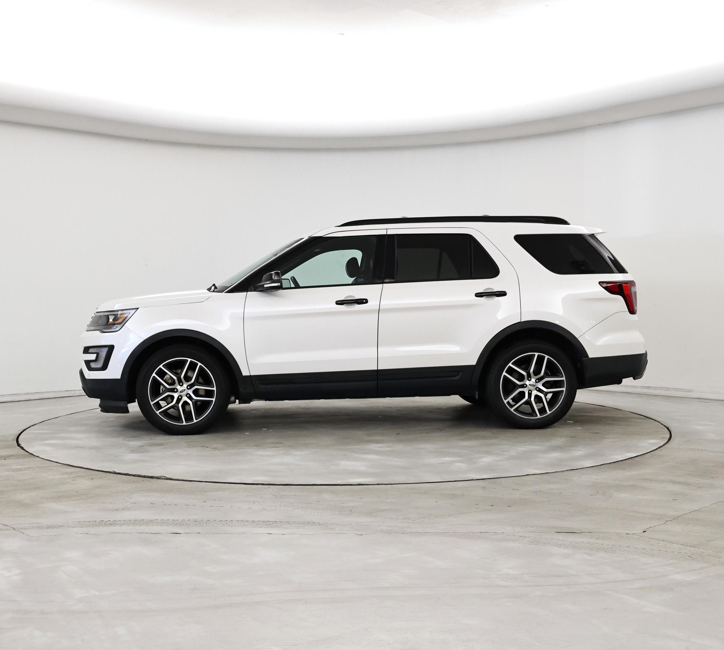 Thumbnail: 2017 Ford Explorer - 3