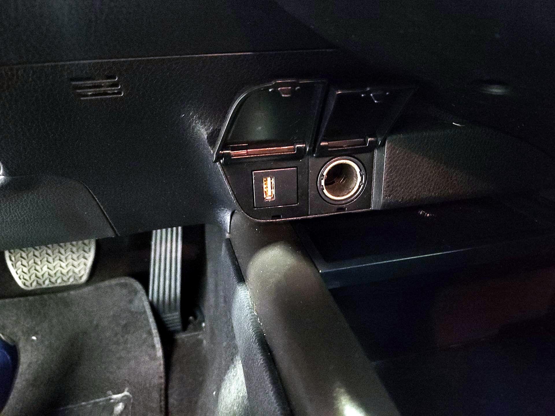 Thumbnail: 2022 Toyota Camry - 18