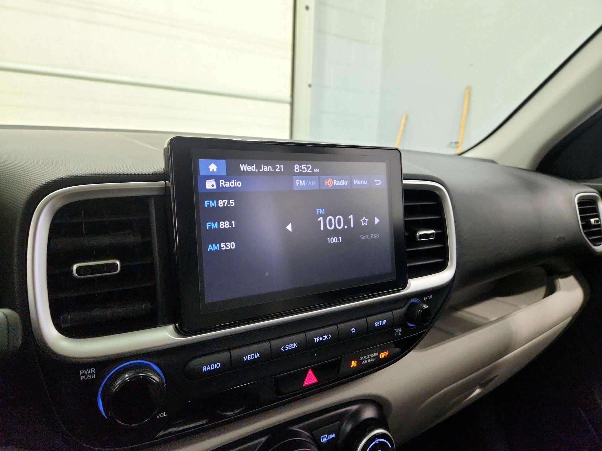 Thumbnail: 2024 Hyundai Venue - 15