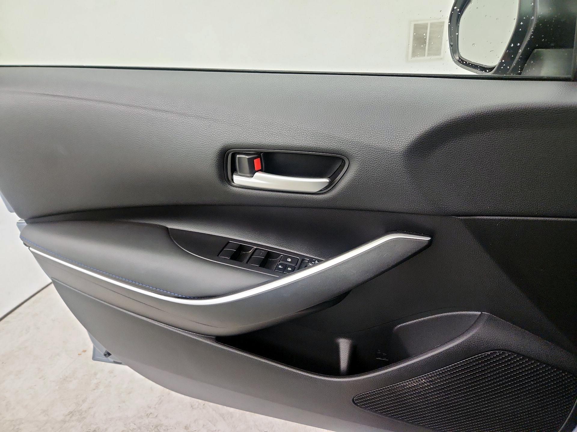 Thumbnail: 2022 Toyota Corolla - 10