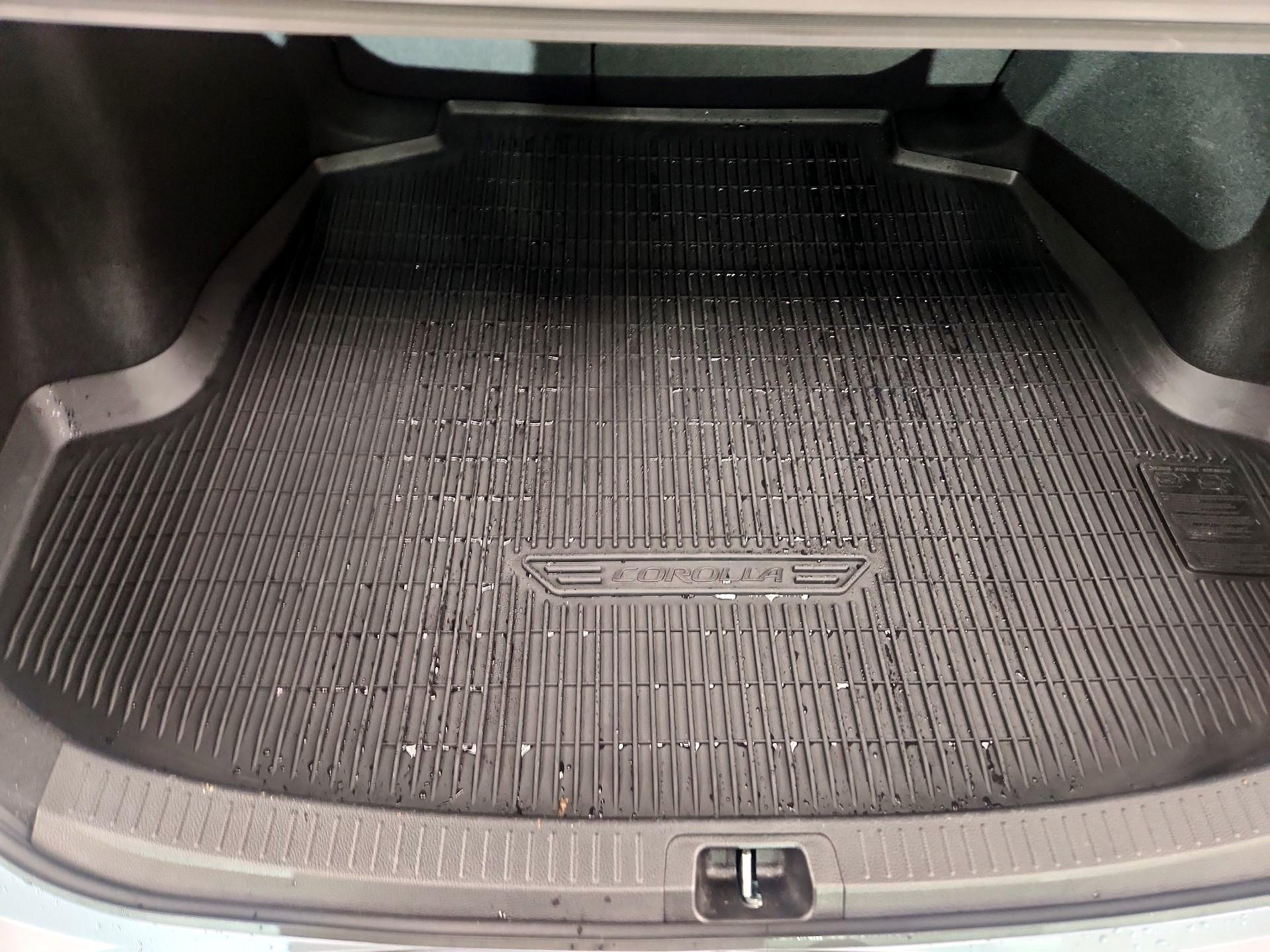 Thumbnail: 2022 Toyota Corolla - 17