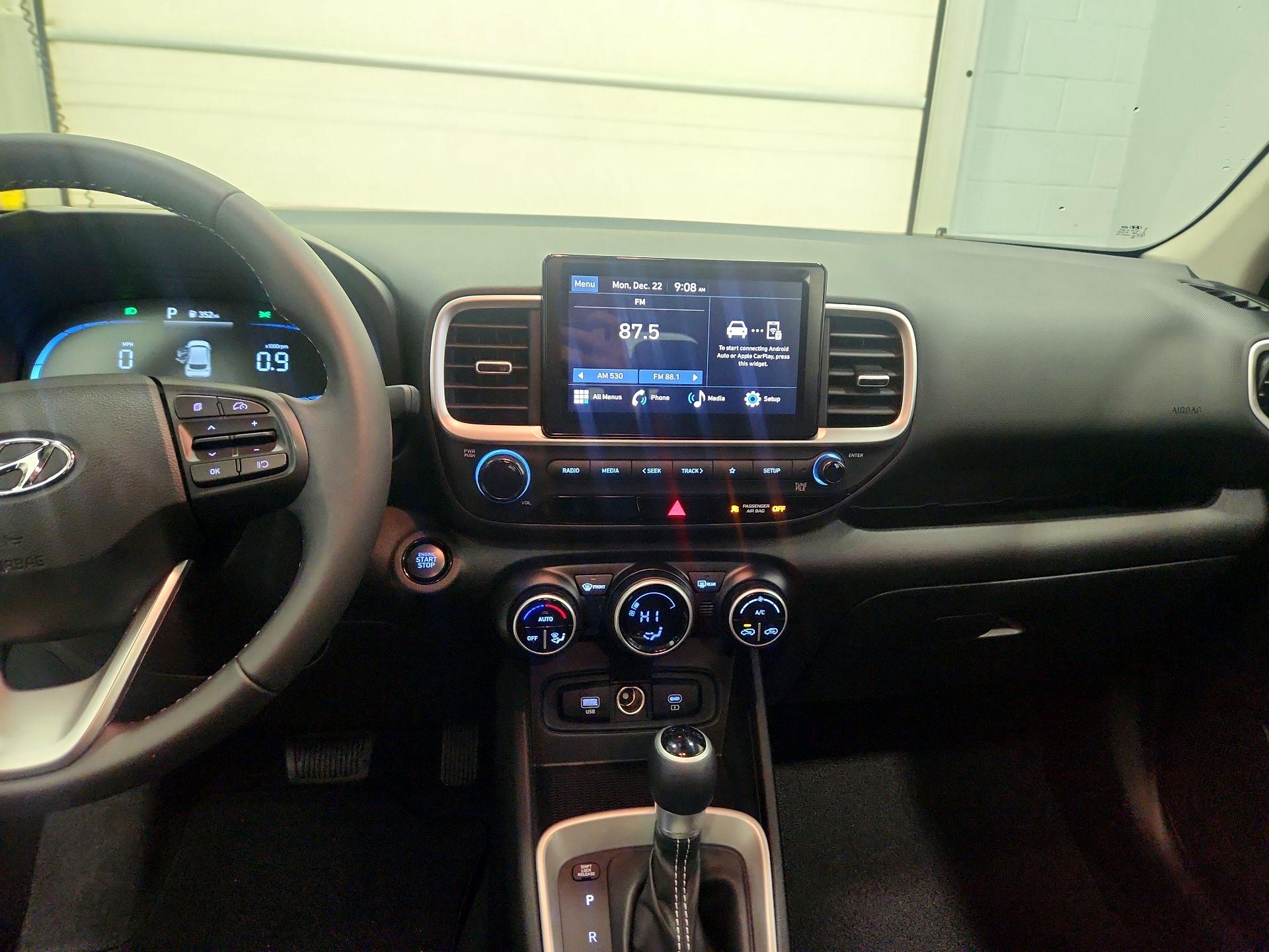 Thumbnail: 2025 Hyundai Venue - 9