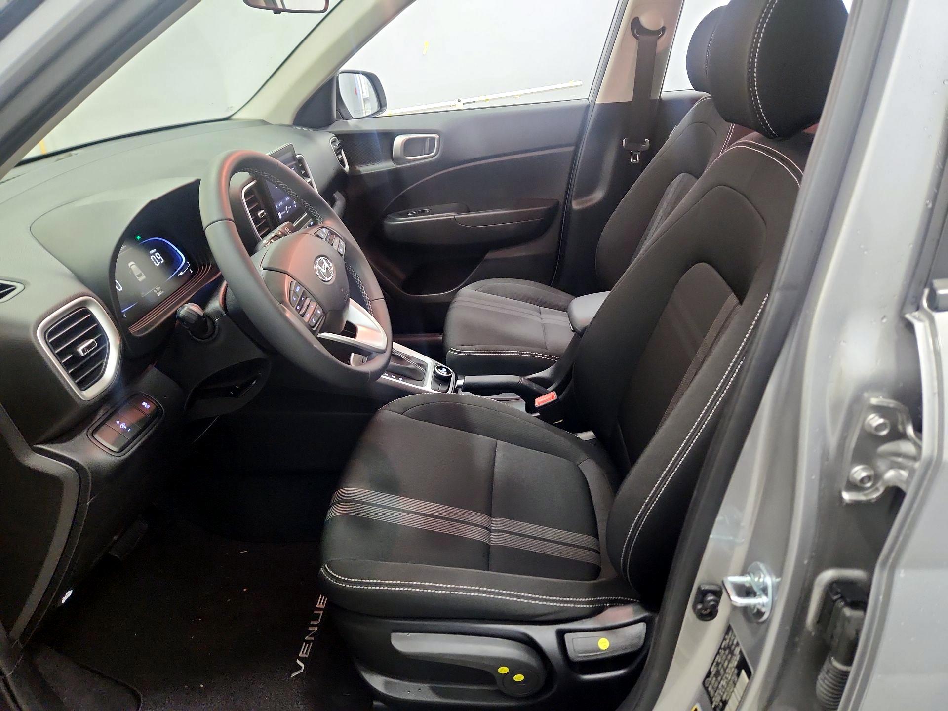 Thumbnail: 2025 Hyundai Venue - 11