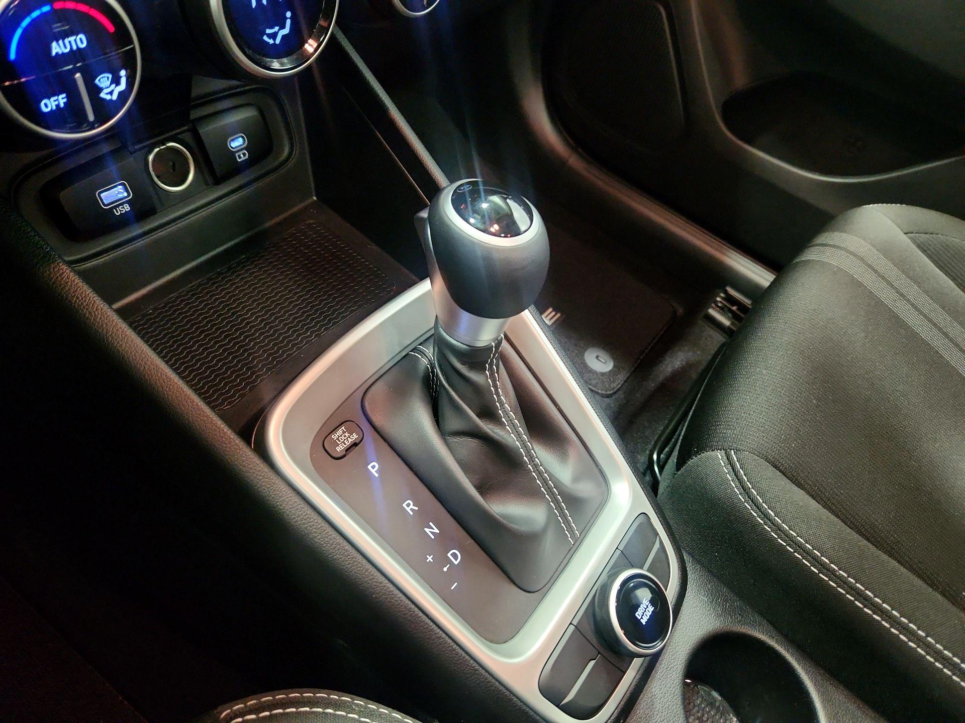 Thumbnail: 2025 Hyundai Venue - 17