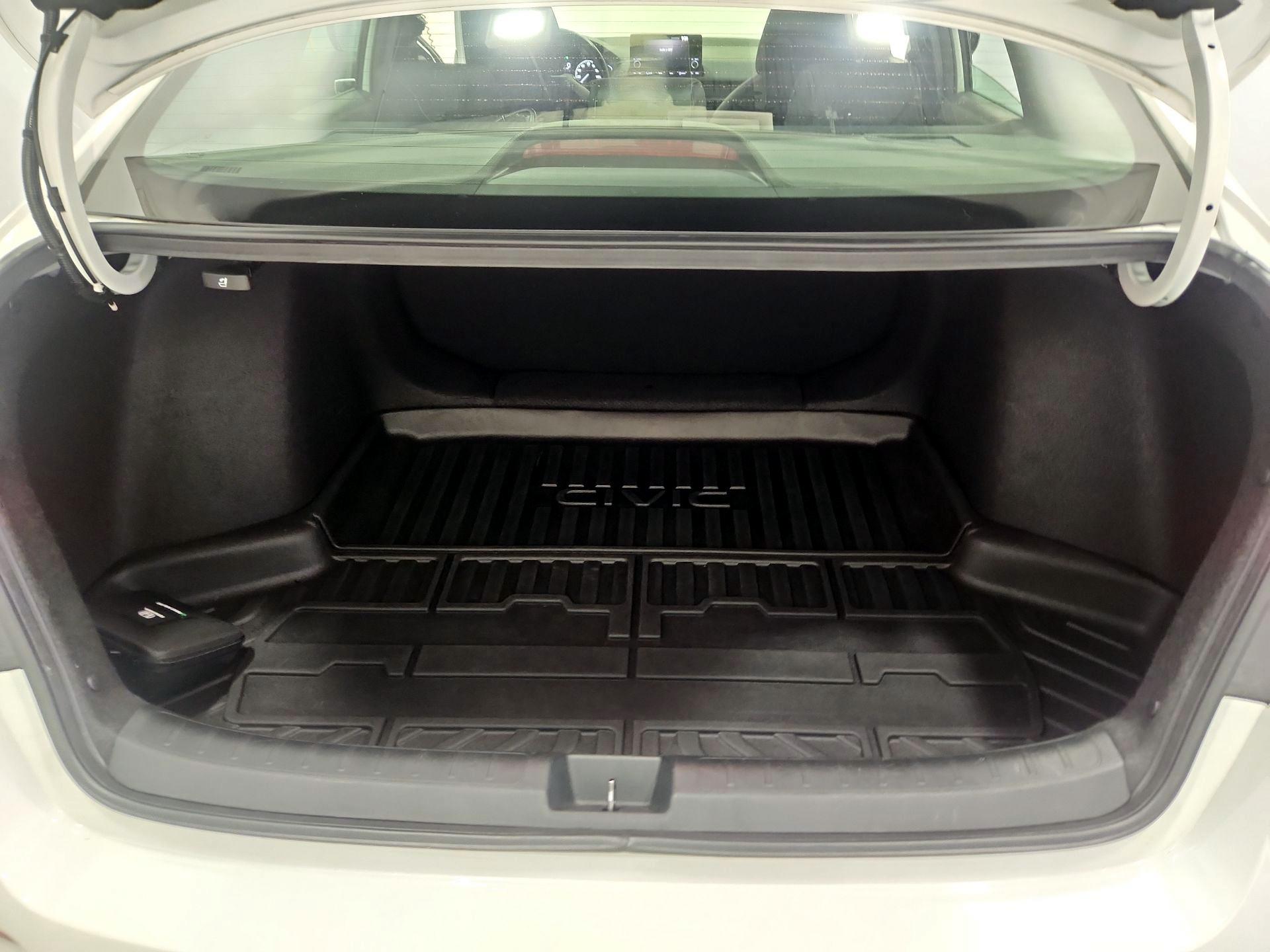 Thumbnail: 2024 Honda Civic - 20