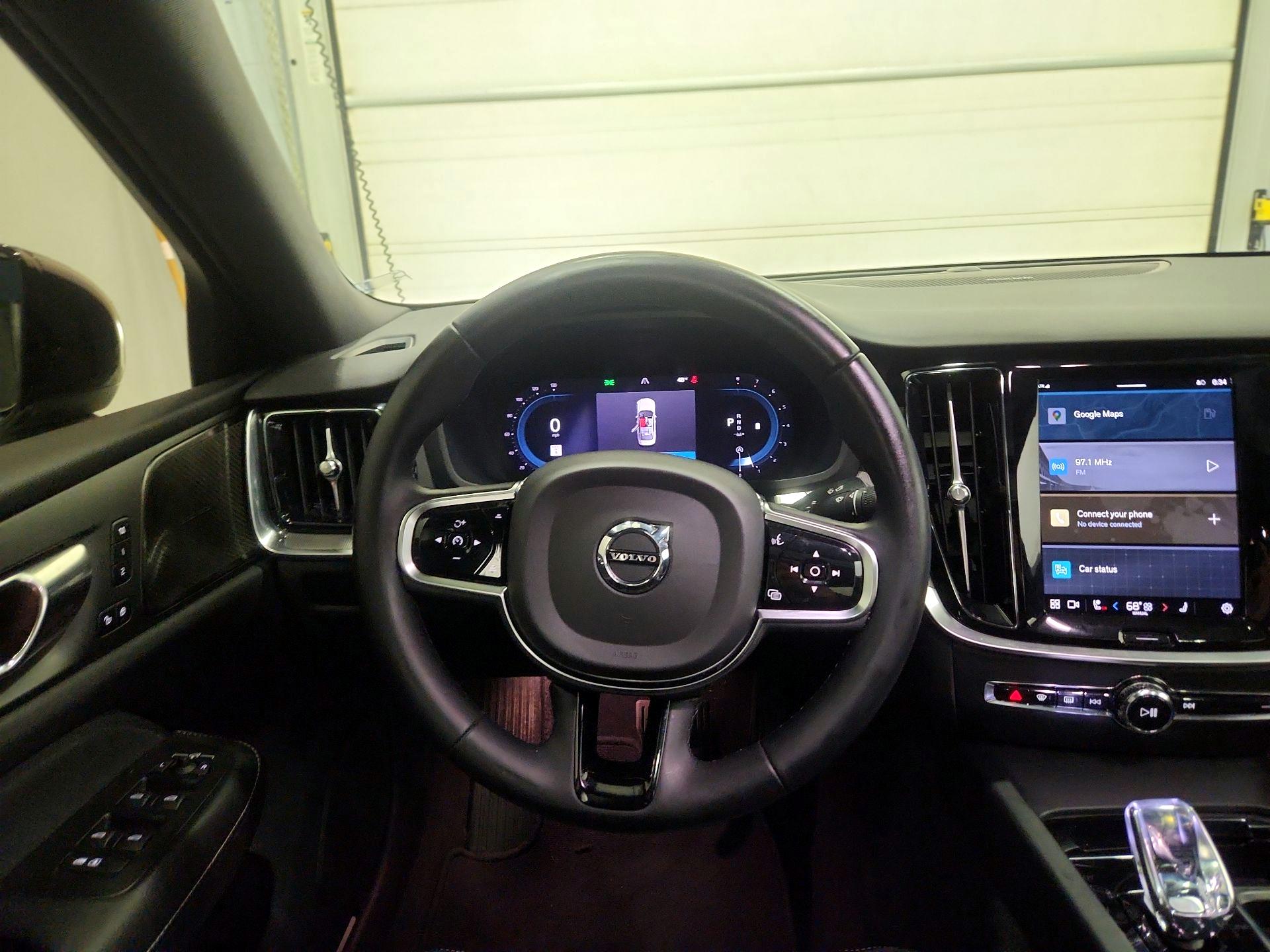 Thumbnail: 2024 Volvo S60 - 10