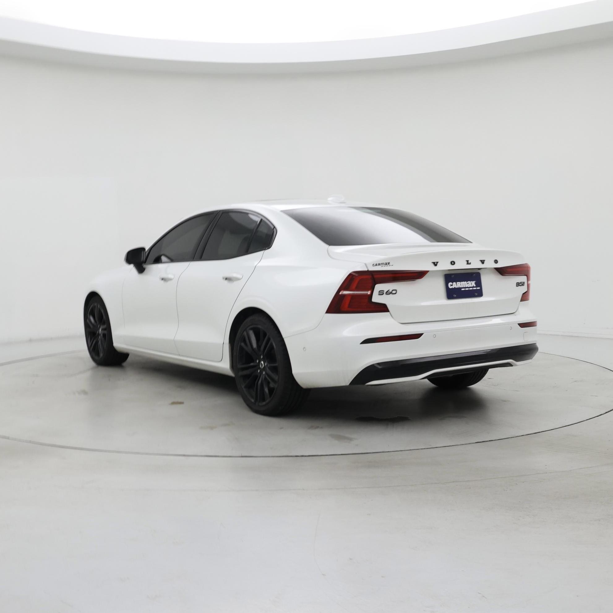 Thumbnail: 2024 Volvo S60 - 2