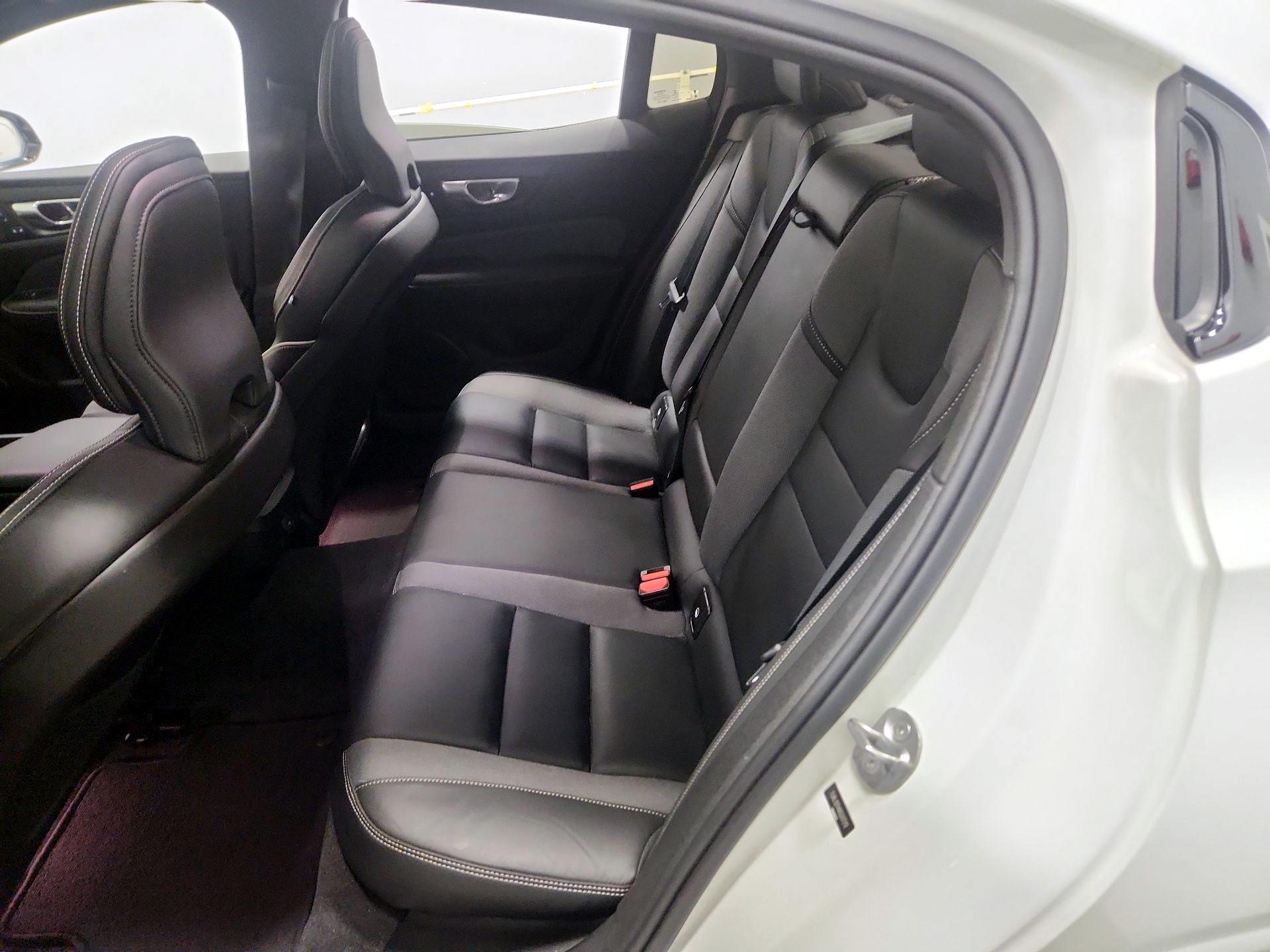 Thumbnail: 2024 Volvo S60 - 20