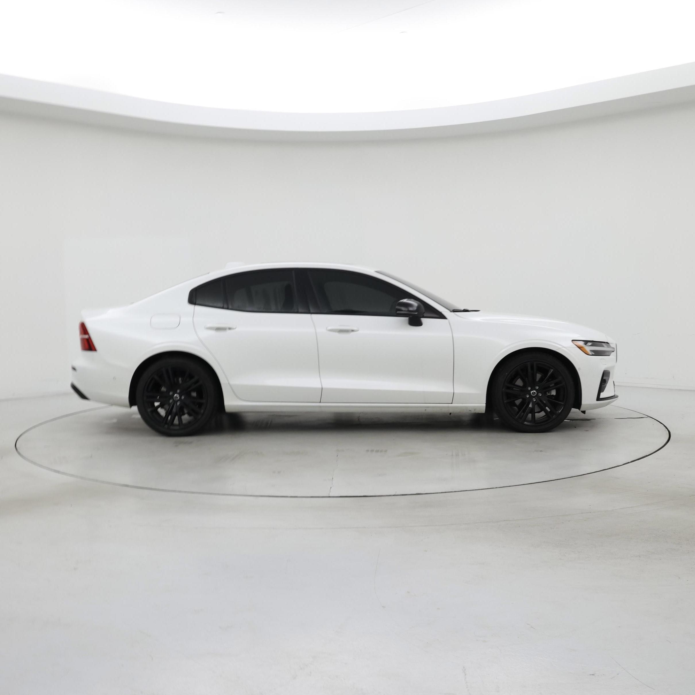 Thumbnail: 2024 Volvo S60 - 7