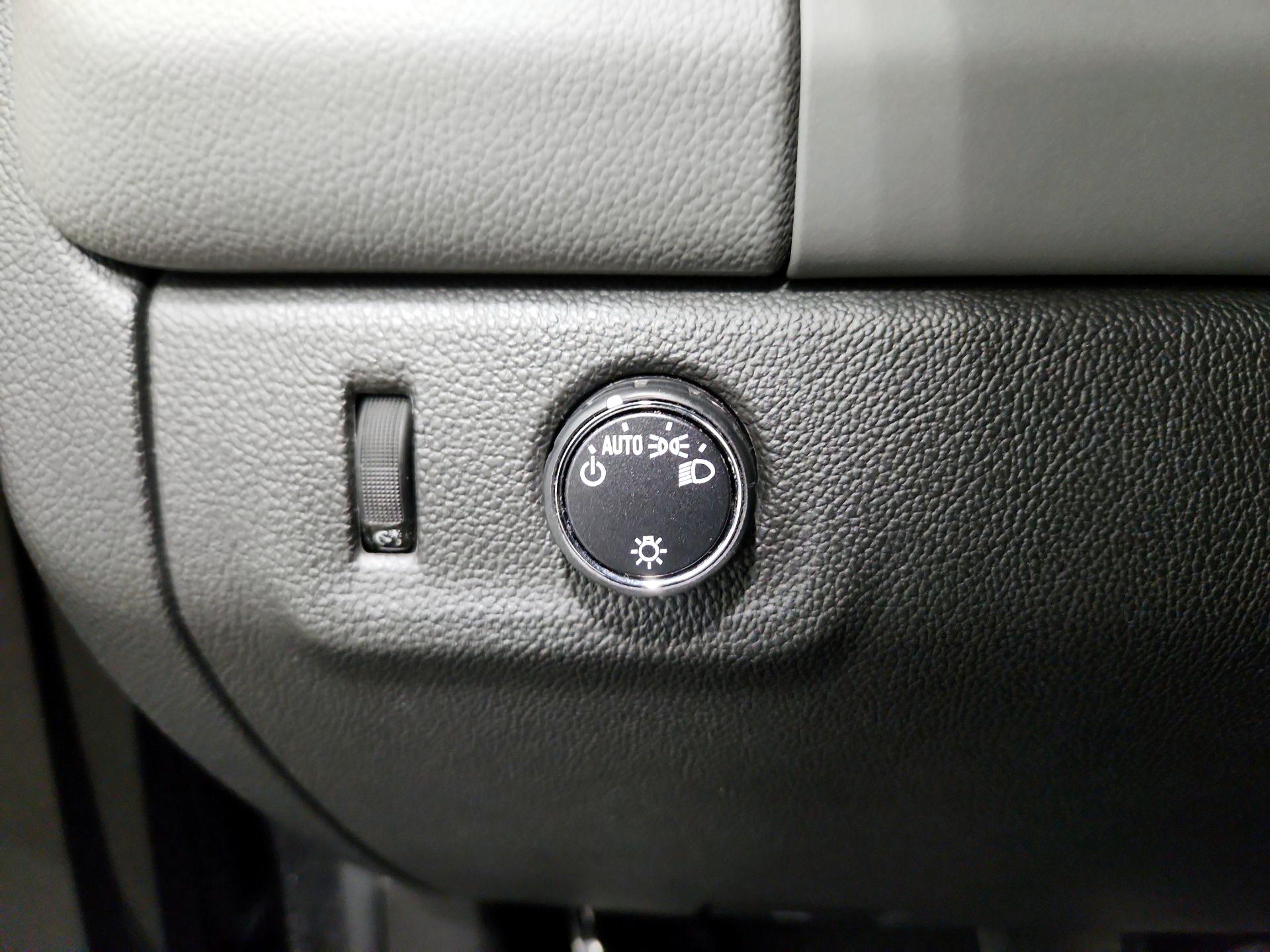 Thumbnail: 2016 Chevrolet Colorado - 13