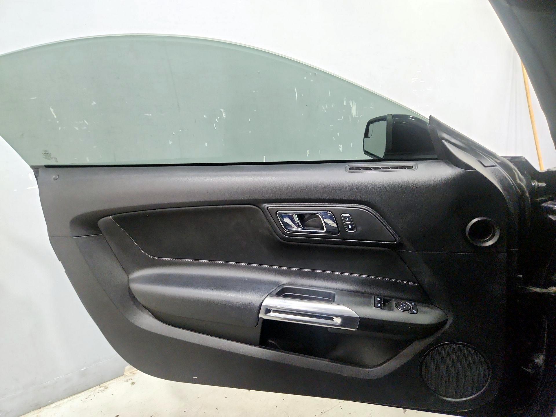 Thumbnail: 2017 Ford Mustang - 12