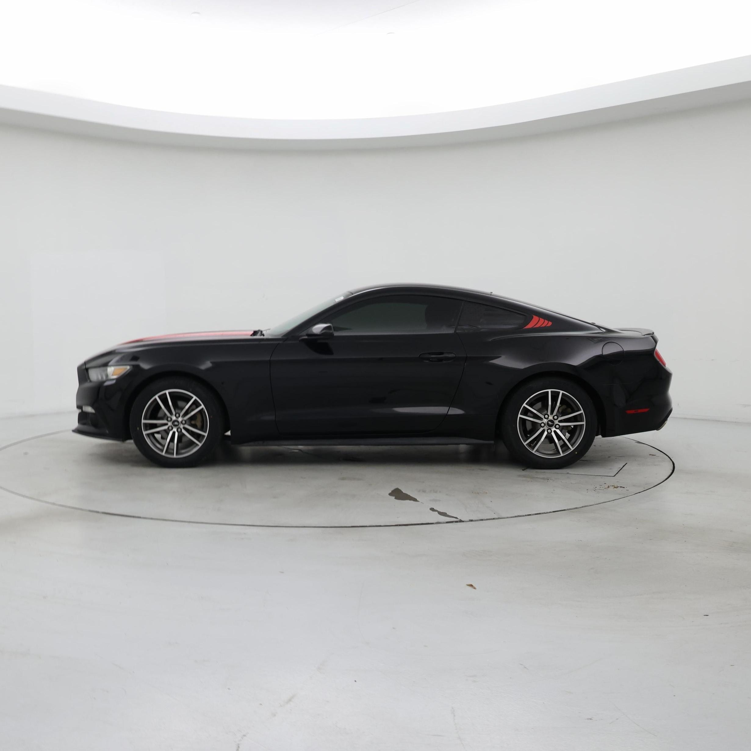 Thumbnail: 2017 Ford Mustang - 3