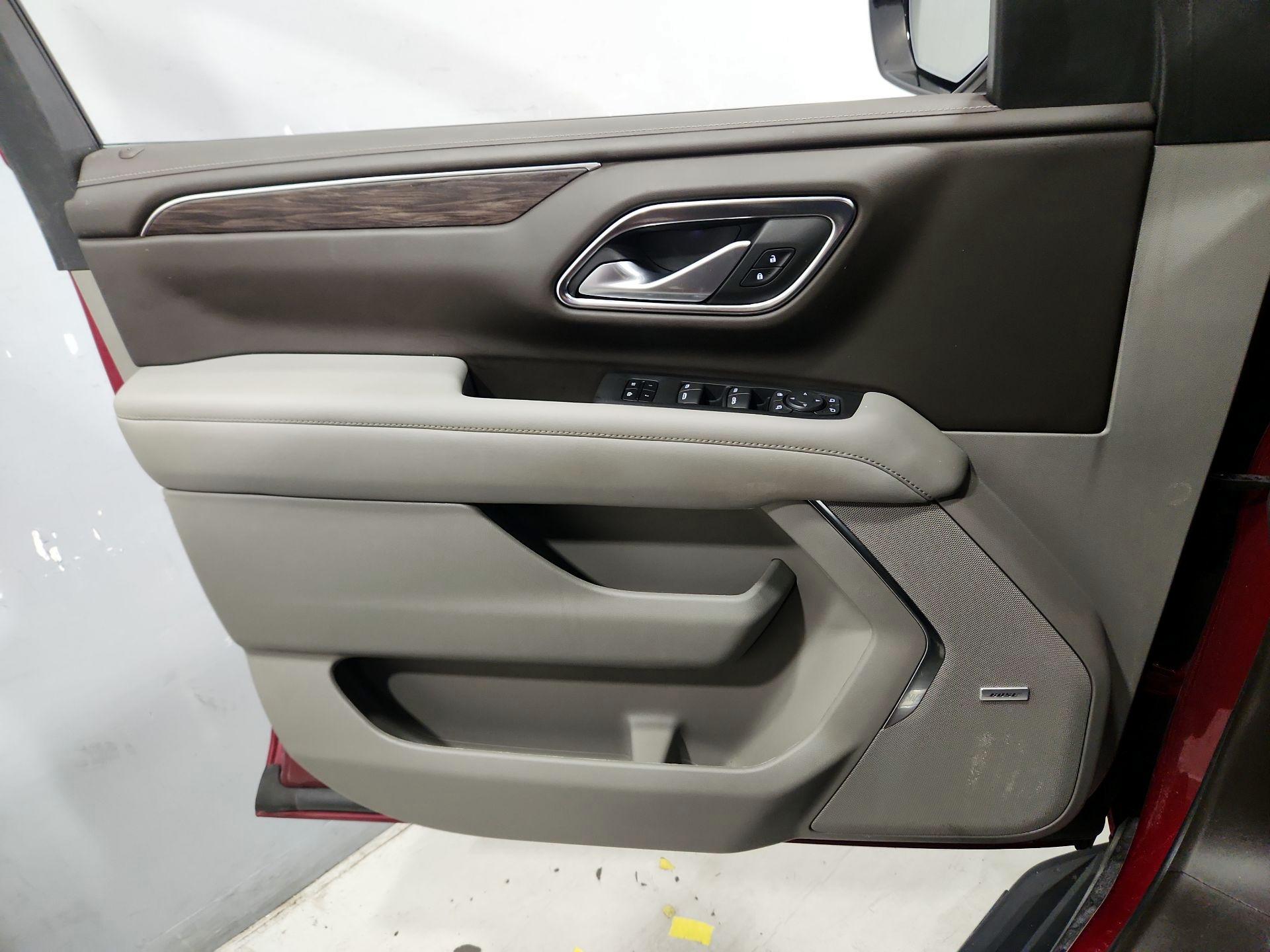 Thumbnail: 2022 Chevrolet Tahoe - 12