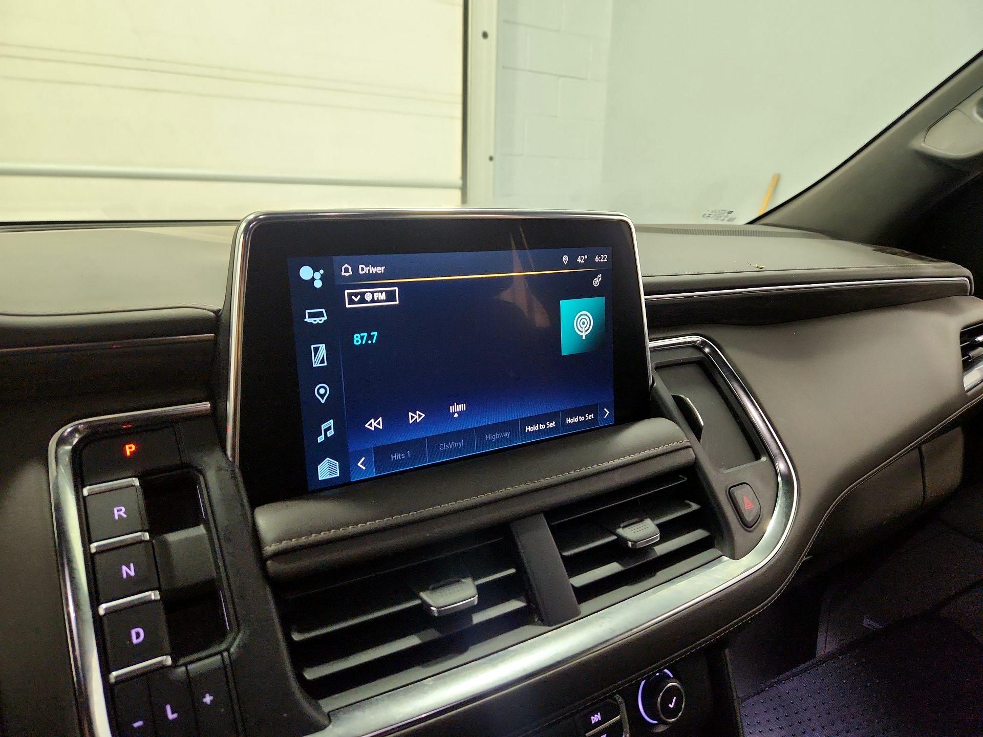 Thumbnail: 2022 Chevrolet Tahoe - 15