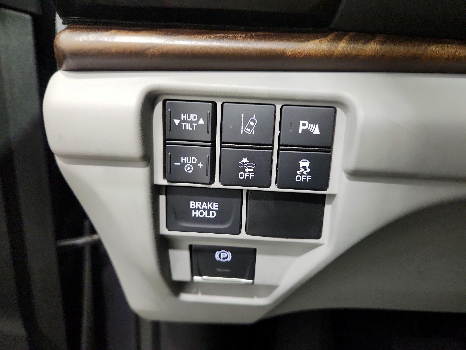 Thumbnail: 2021 Acura RDX - 13