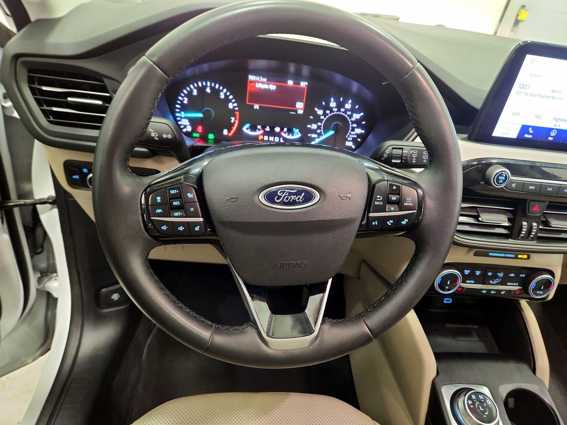 Thumbnail: 2022 Ford Escape - 10