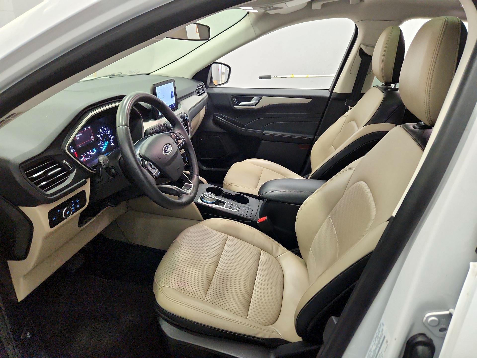 Thumbnail: 2022 Ford Escape - 11