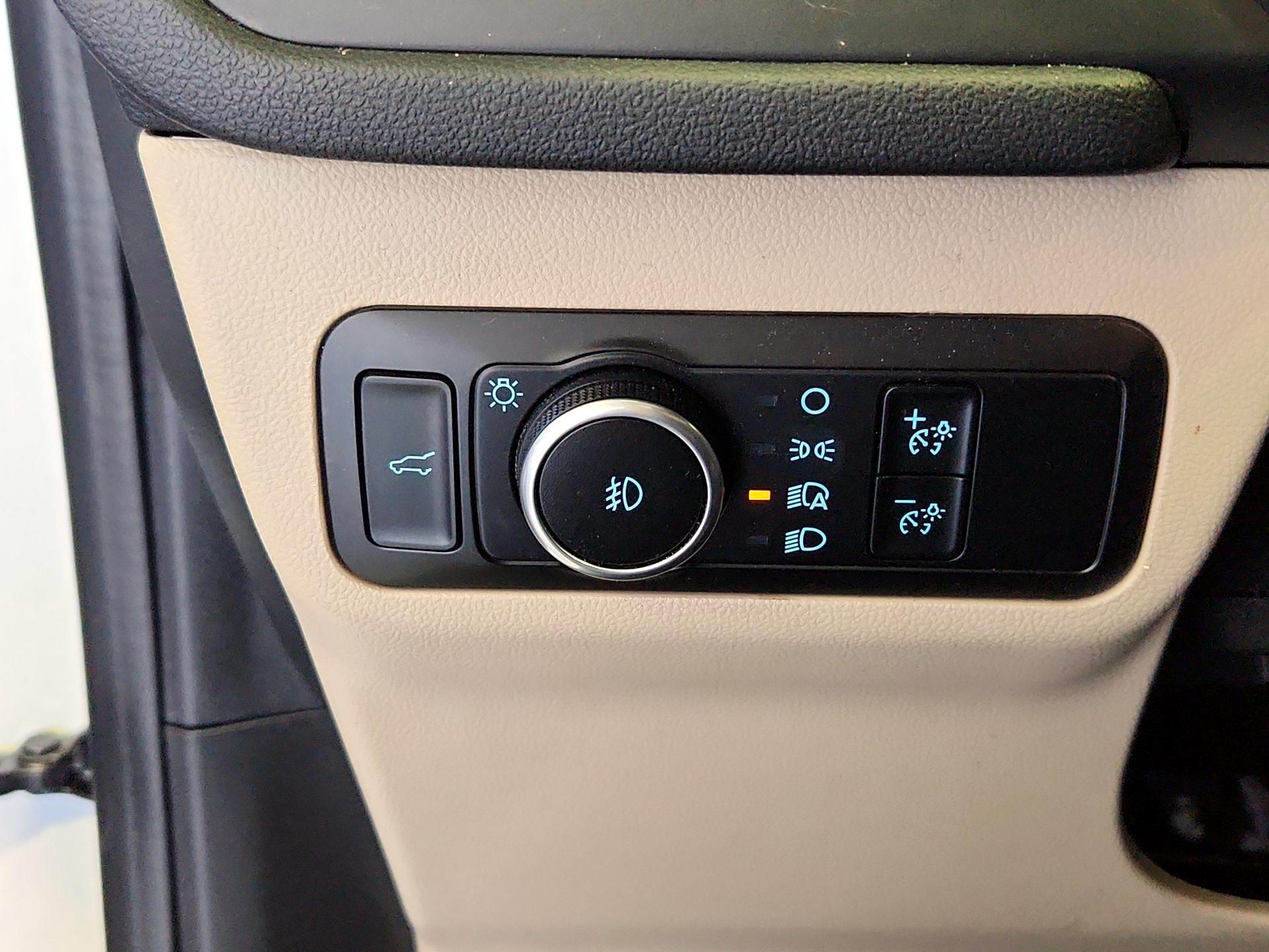 Thumbnail: 2022 Ford Escape - 13