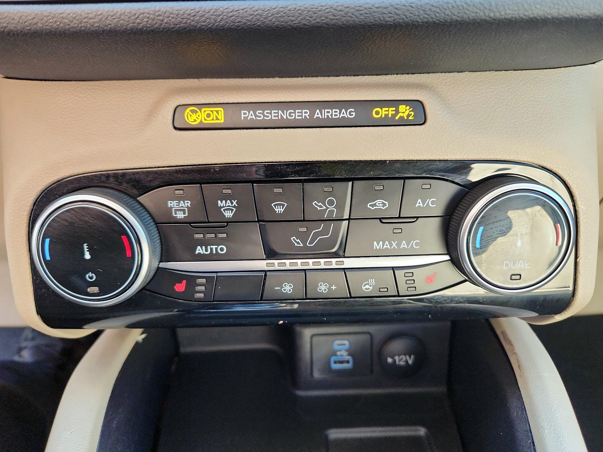 Thumbnail: 2022 Ford Escape - 17