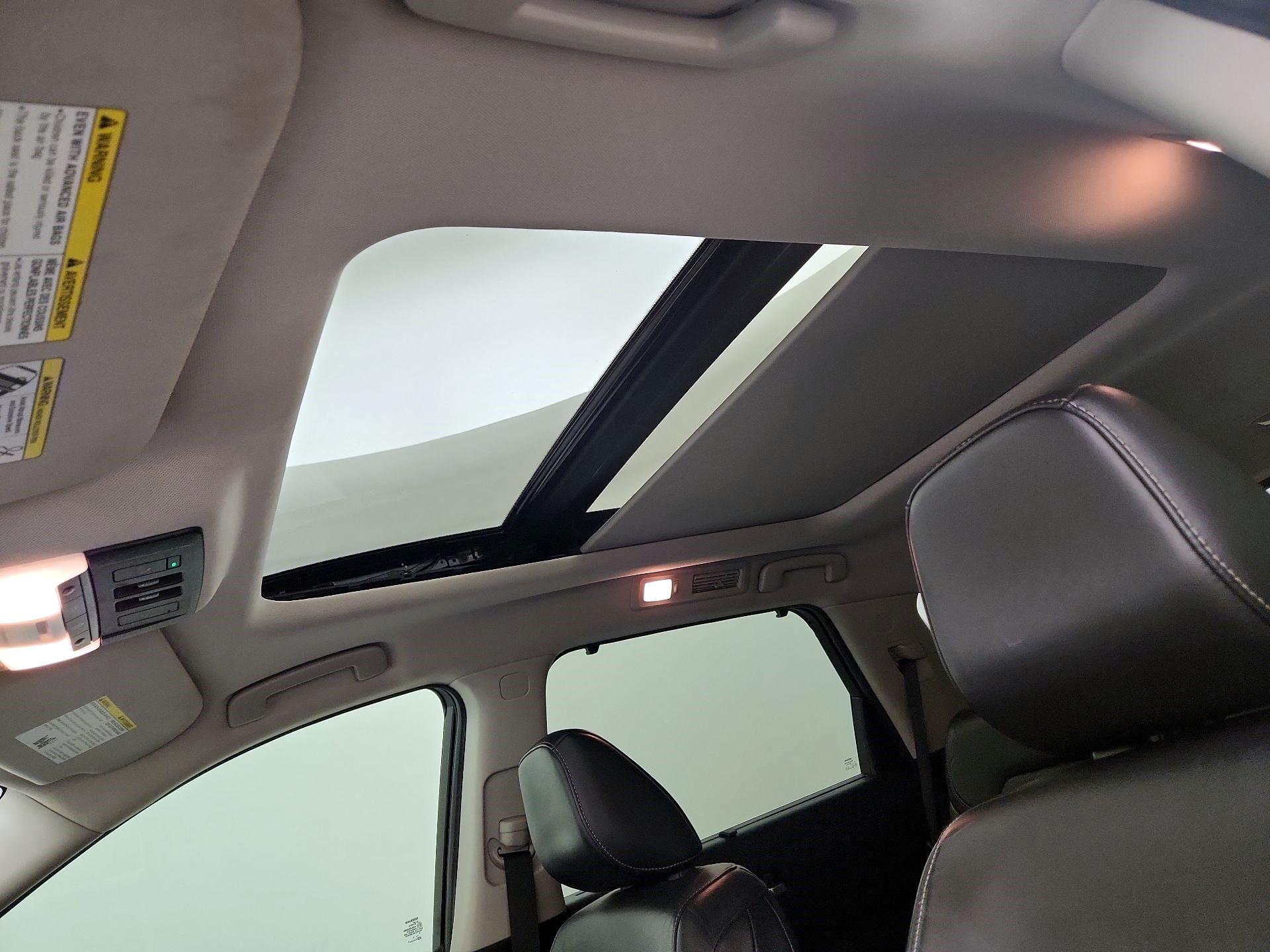 Thumbnail: 2022 Nissan Pathfinder - 18