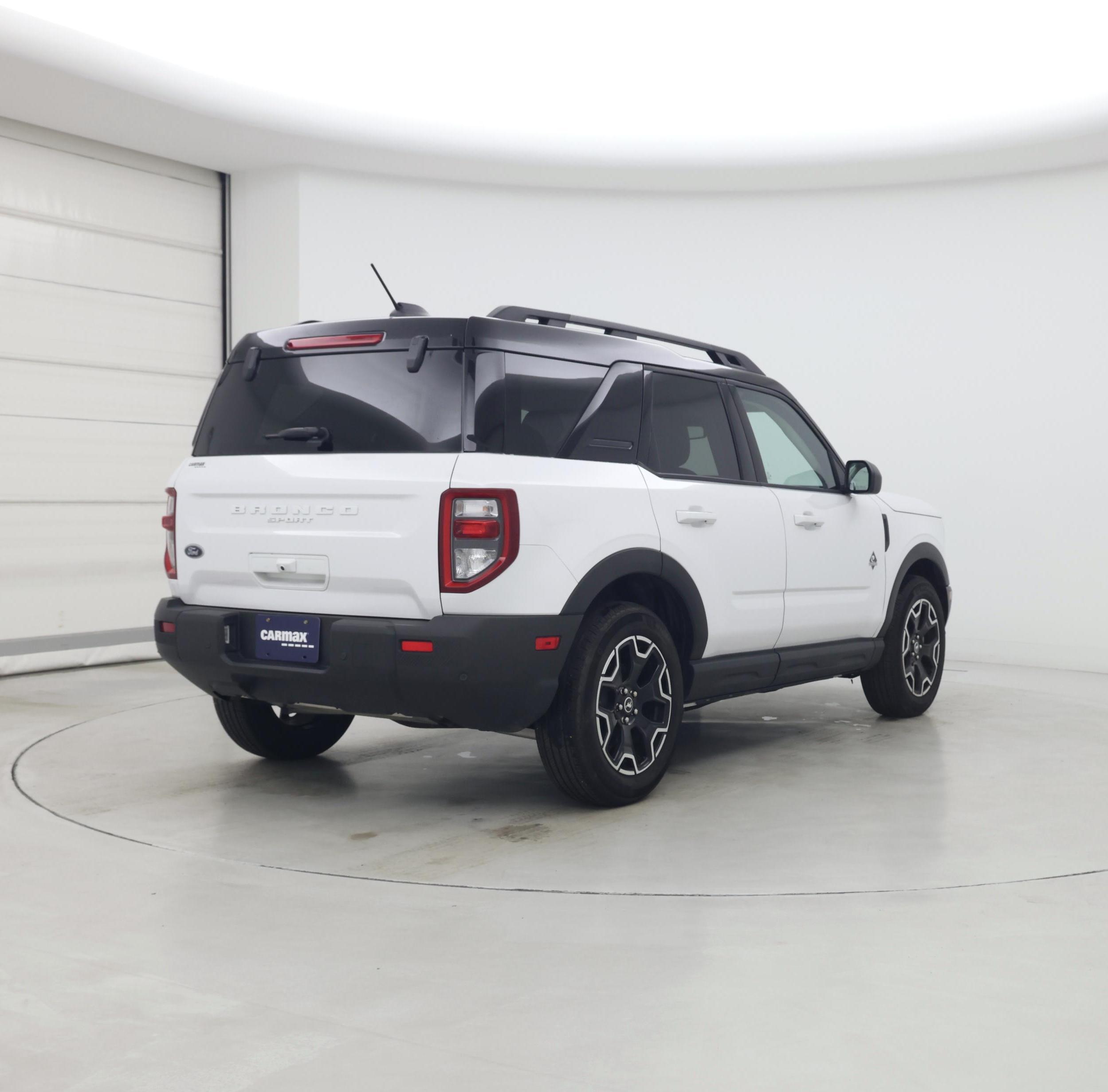 Thumbnail: 2025 Ford Bronco Sport - 8