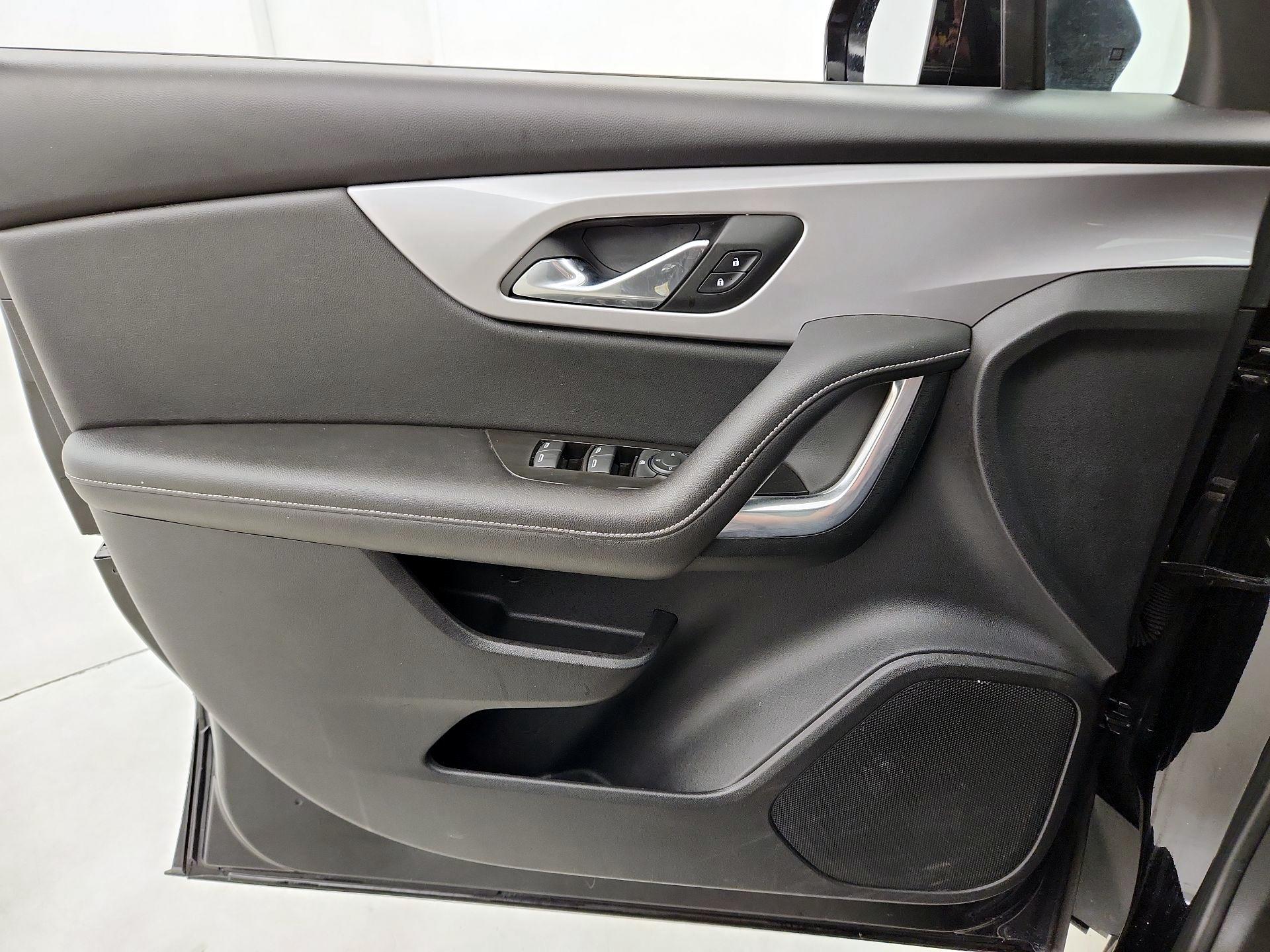 Thumbnail: 2023 Chevrolet Blazer - 12