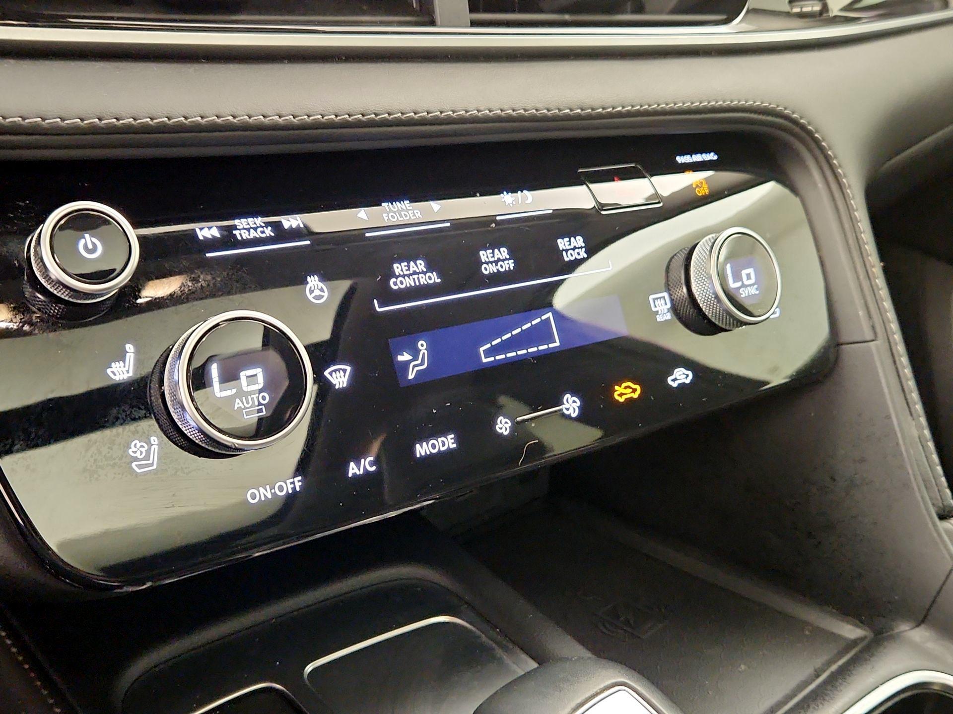 Thumbnail: 2024 INFINITI QX60 - 17