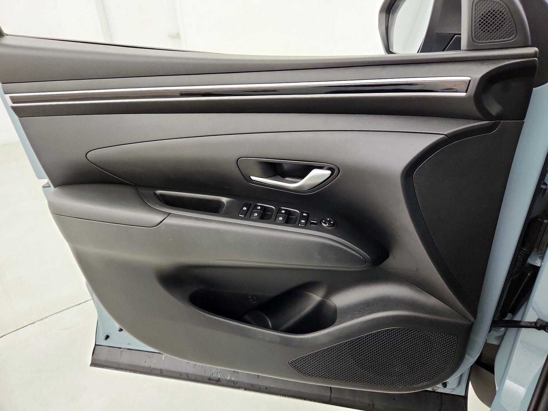 Thumbnail: 2023 Hyundai Santa Cruz - 12