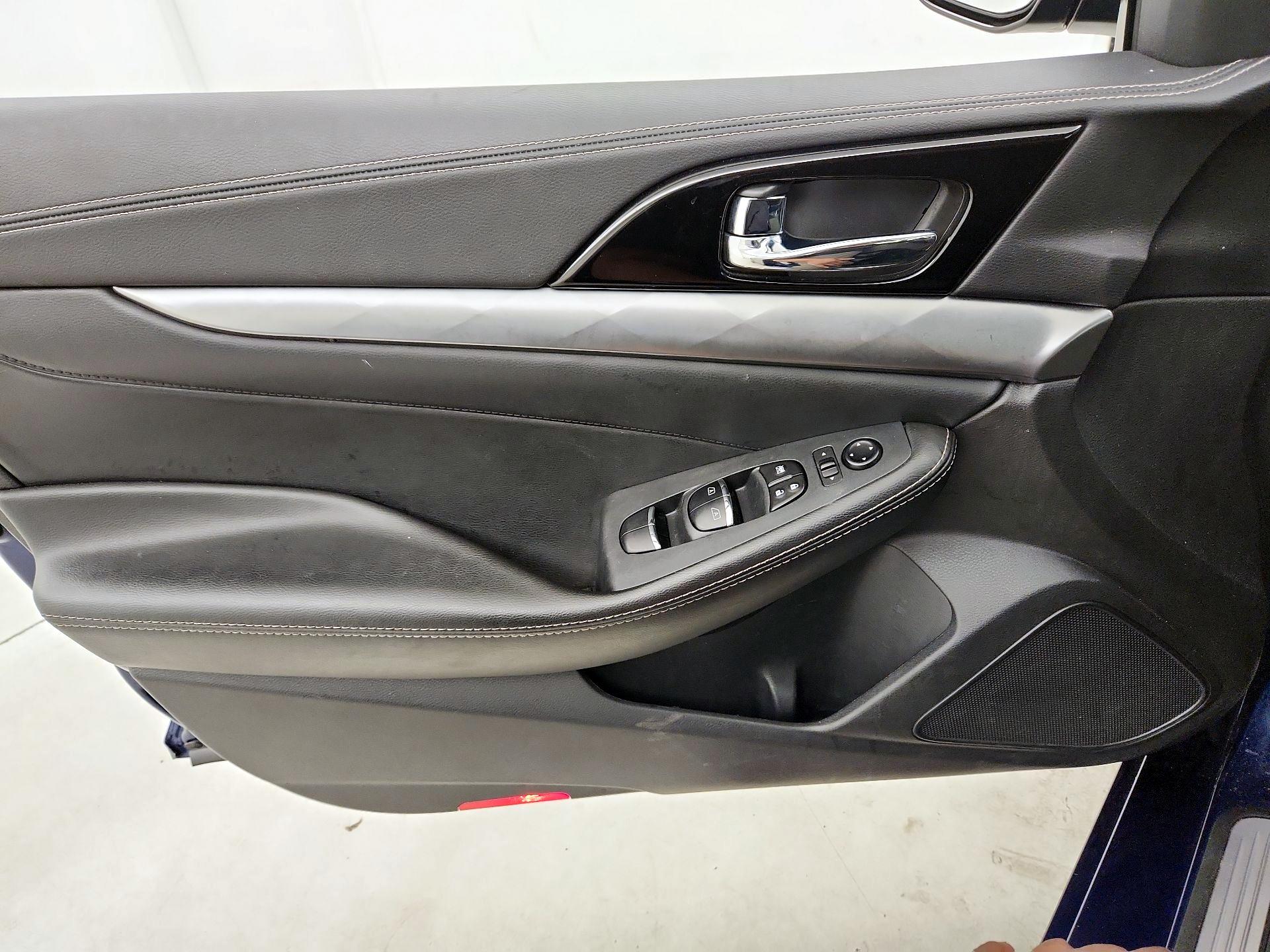 Thumbnail: 2023 Nissan Maxima - 12