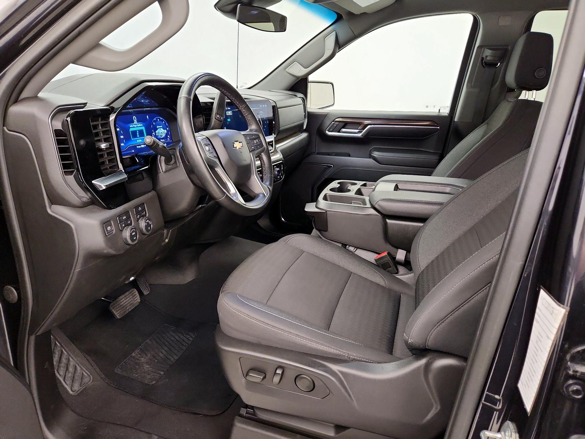 Thumbnail: 2023 Chevrolet Silverado 1500 - 11