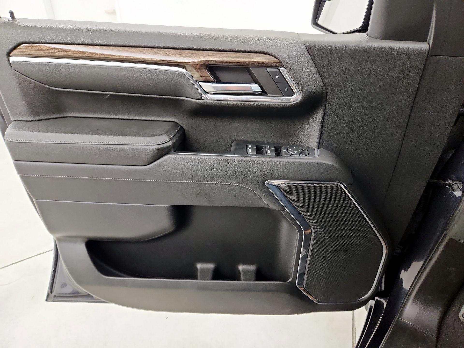 Thumbnail: 2023 Chevrolet Silverado 1500 - 12