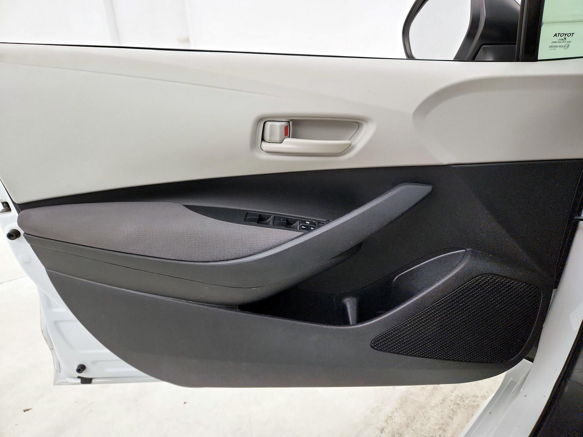 Thumbnail: 2023 Toyota Corolla - 12