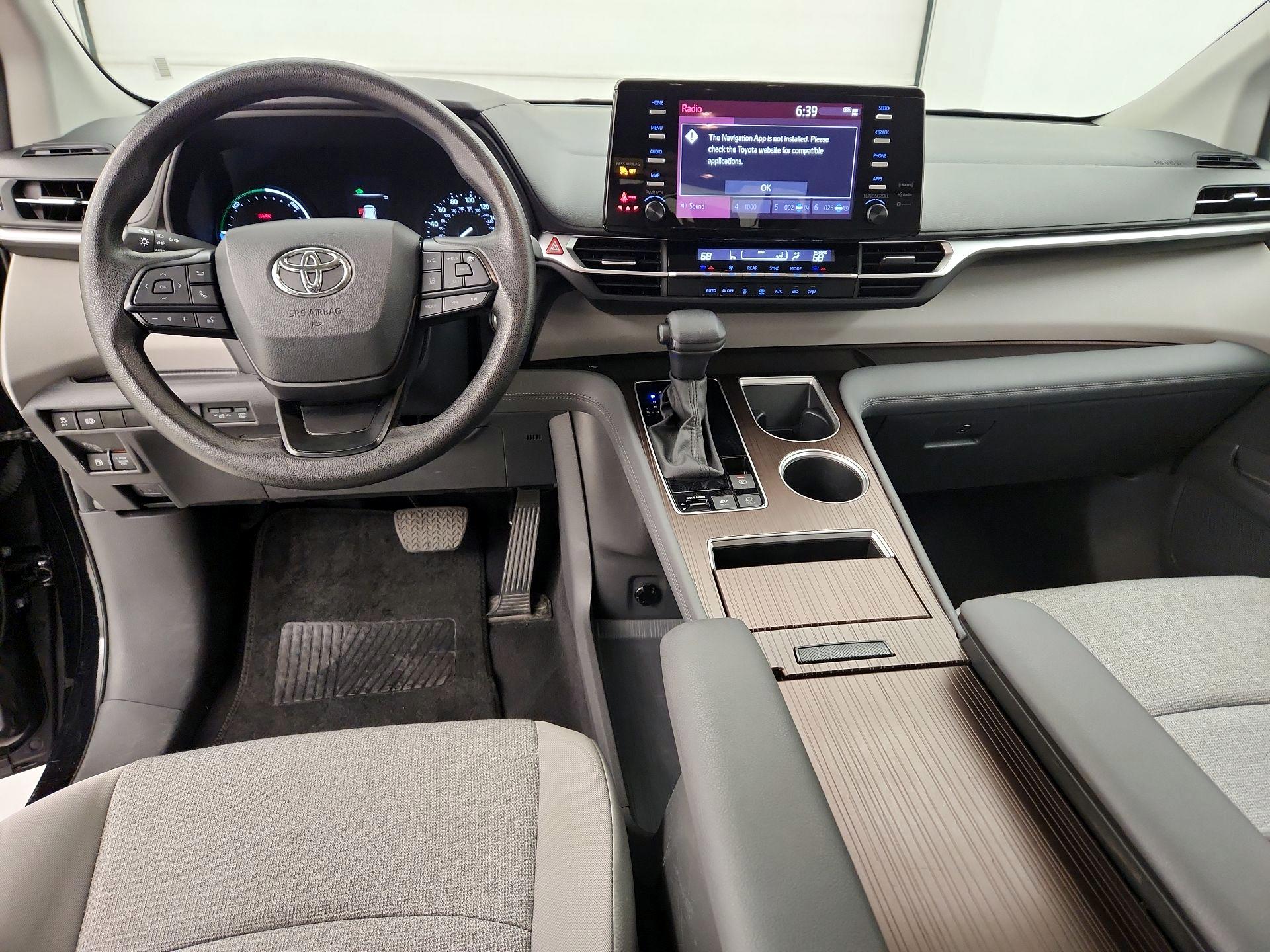 Thumbnail: 2024 Toyota Sienna - 9