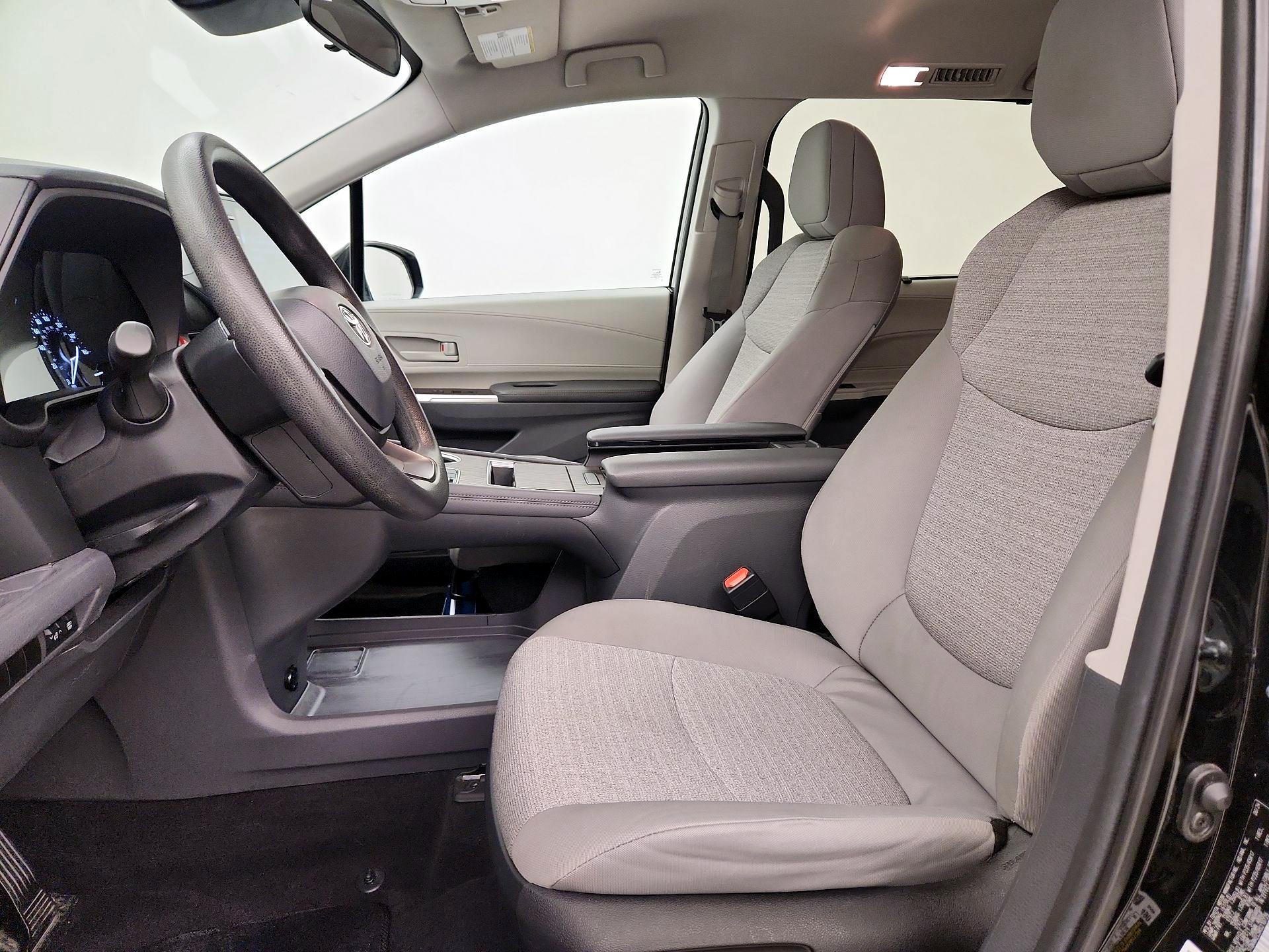 Thumbnail: 2024 Toyota Sienna - 11